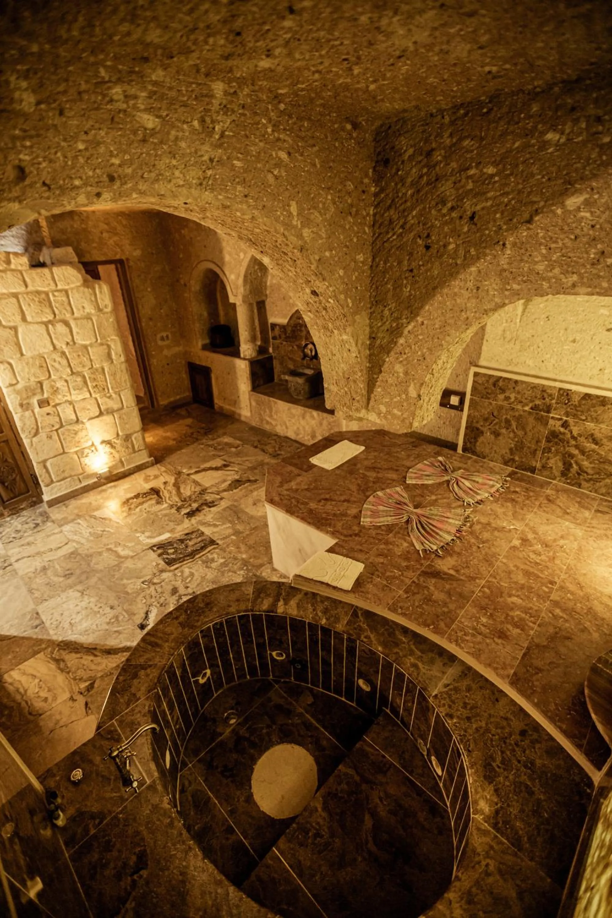 Public Bath in Oread Cave Suites