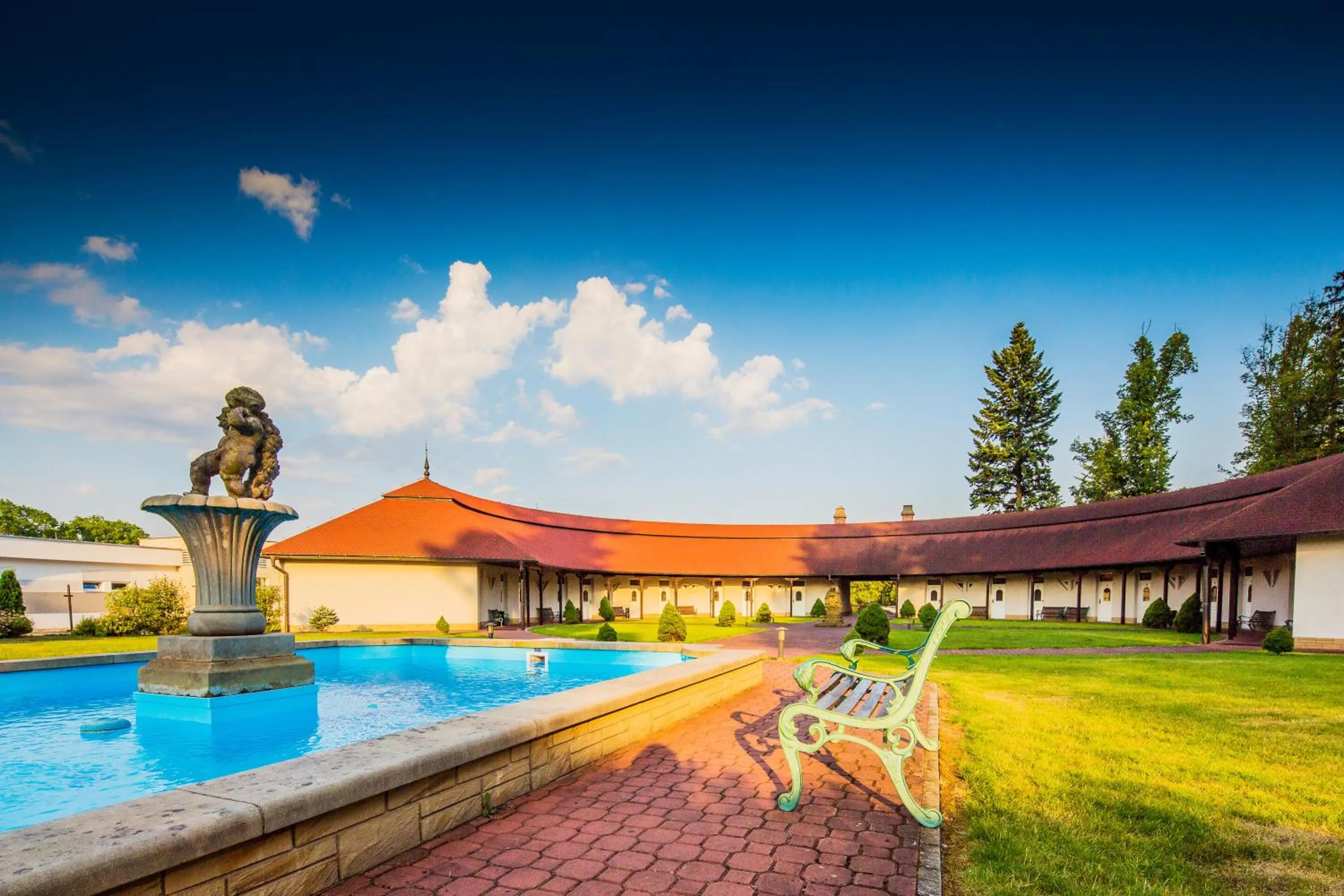 Facade/entrance in Hotel Veba