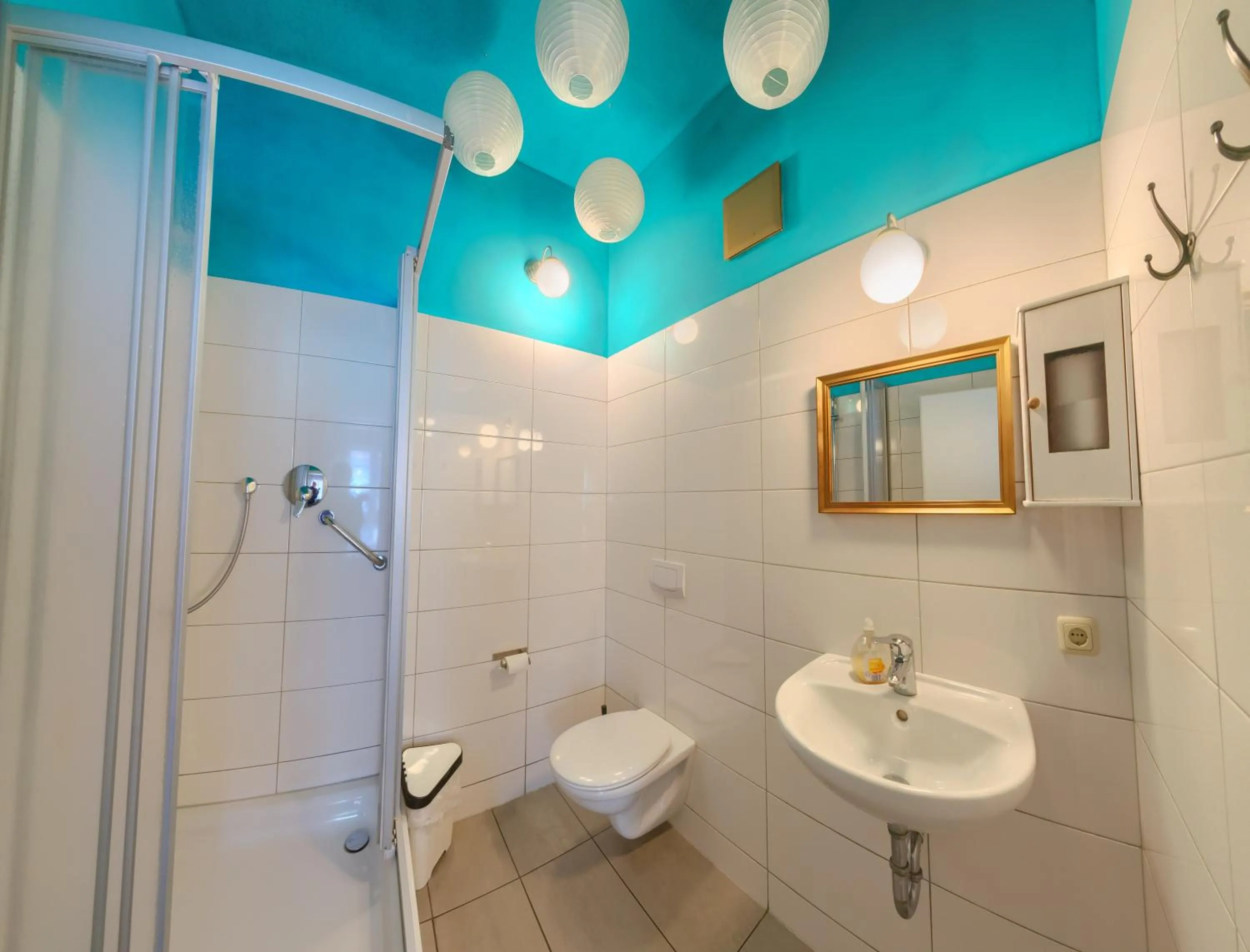 Bathroom in Labyrinth Hostel Weimar