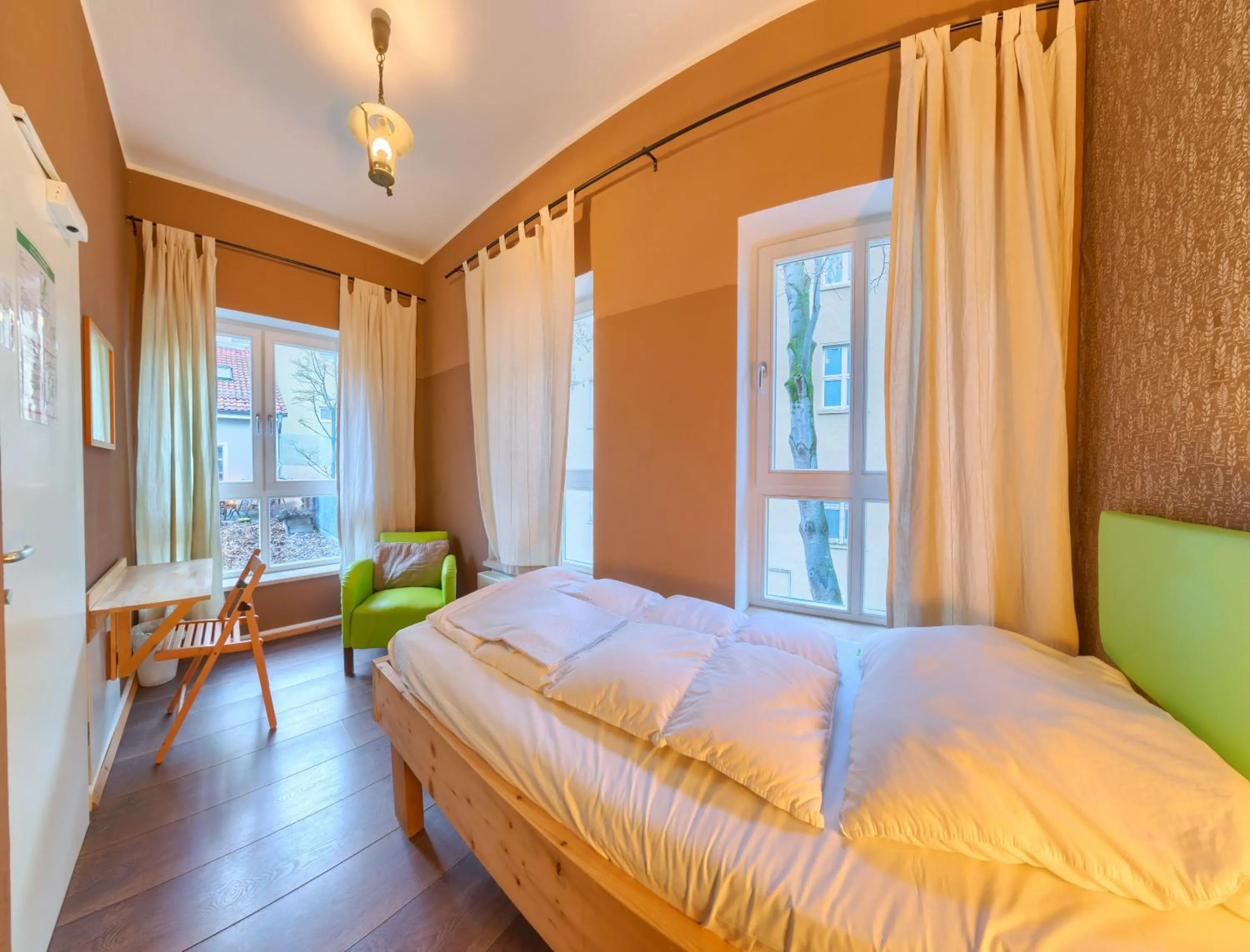 Photo of the whole room, Bed in Labyrinth Hostel Weimar