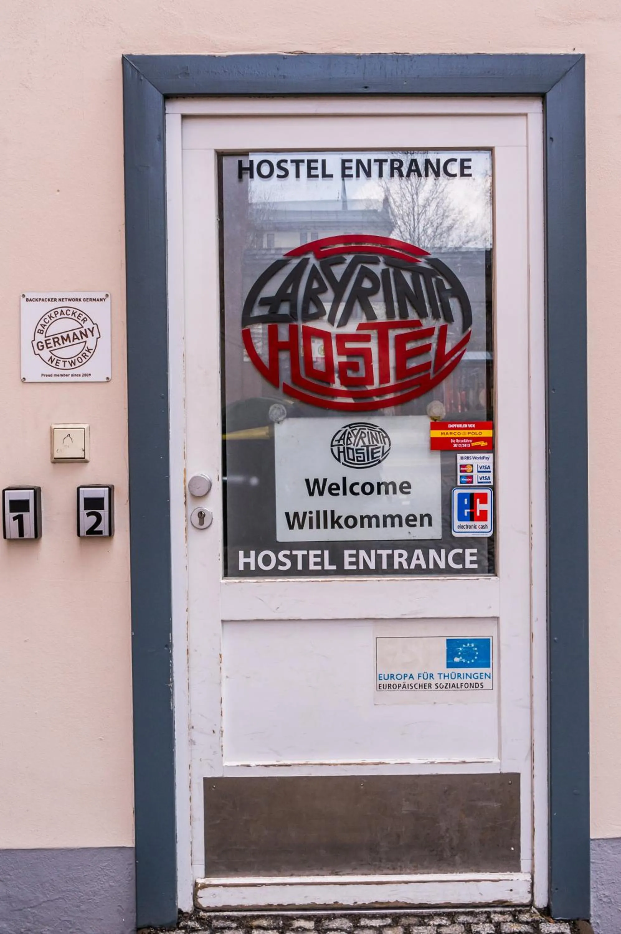 Facade/entrance in Labyrinth Hostel Weimar