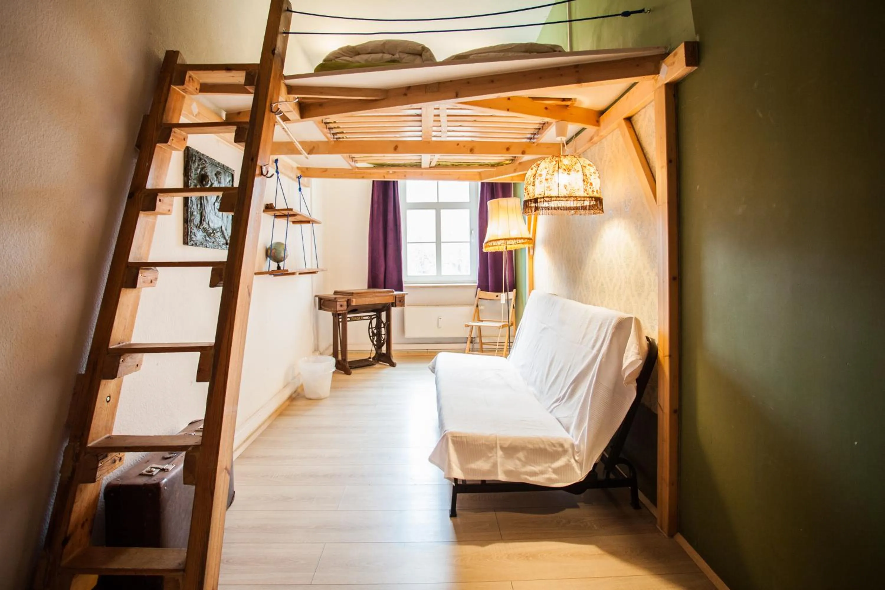 Day in Labyrinth Hostel Weimar