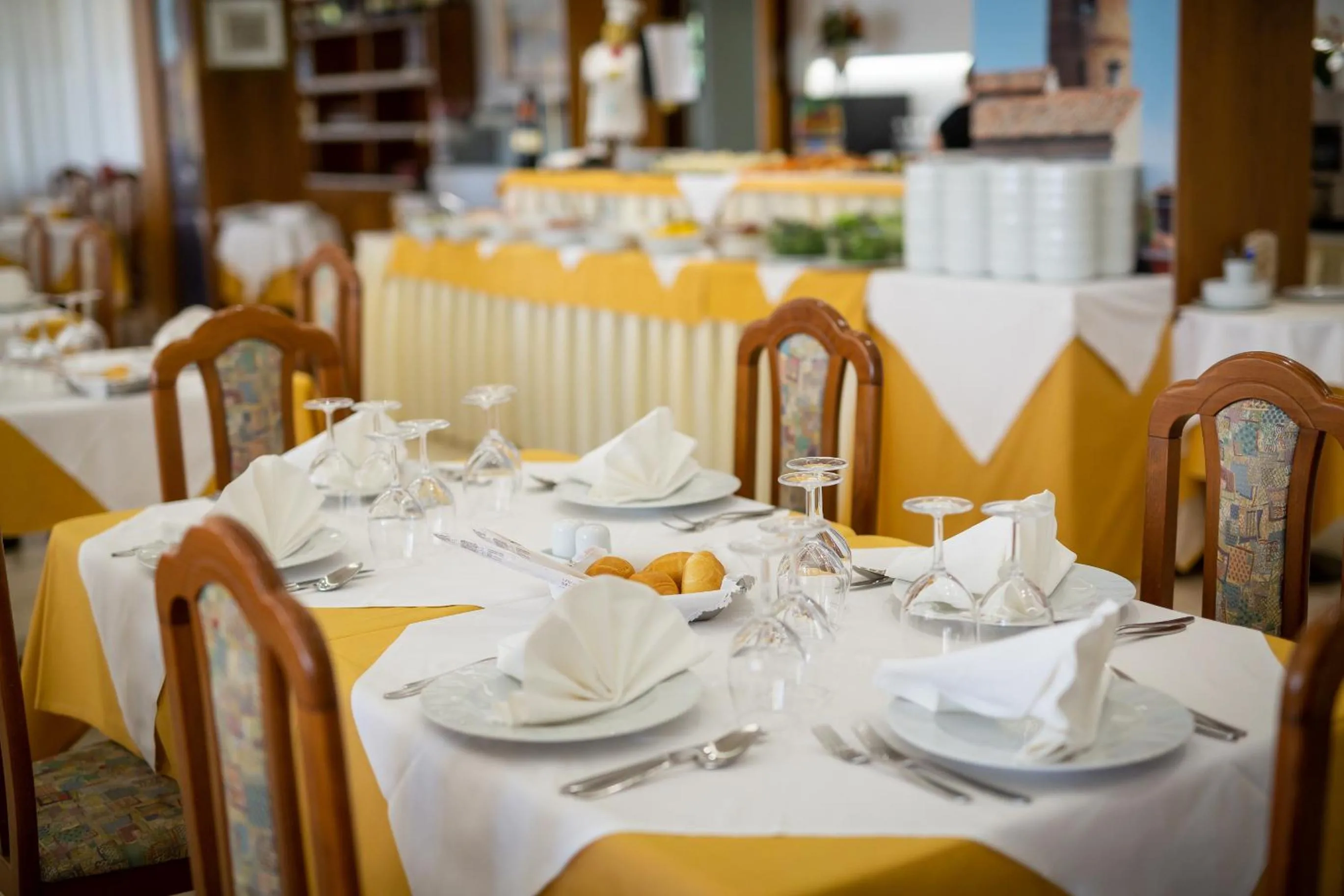 Restaurant/places to eat in Hotel Coralba