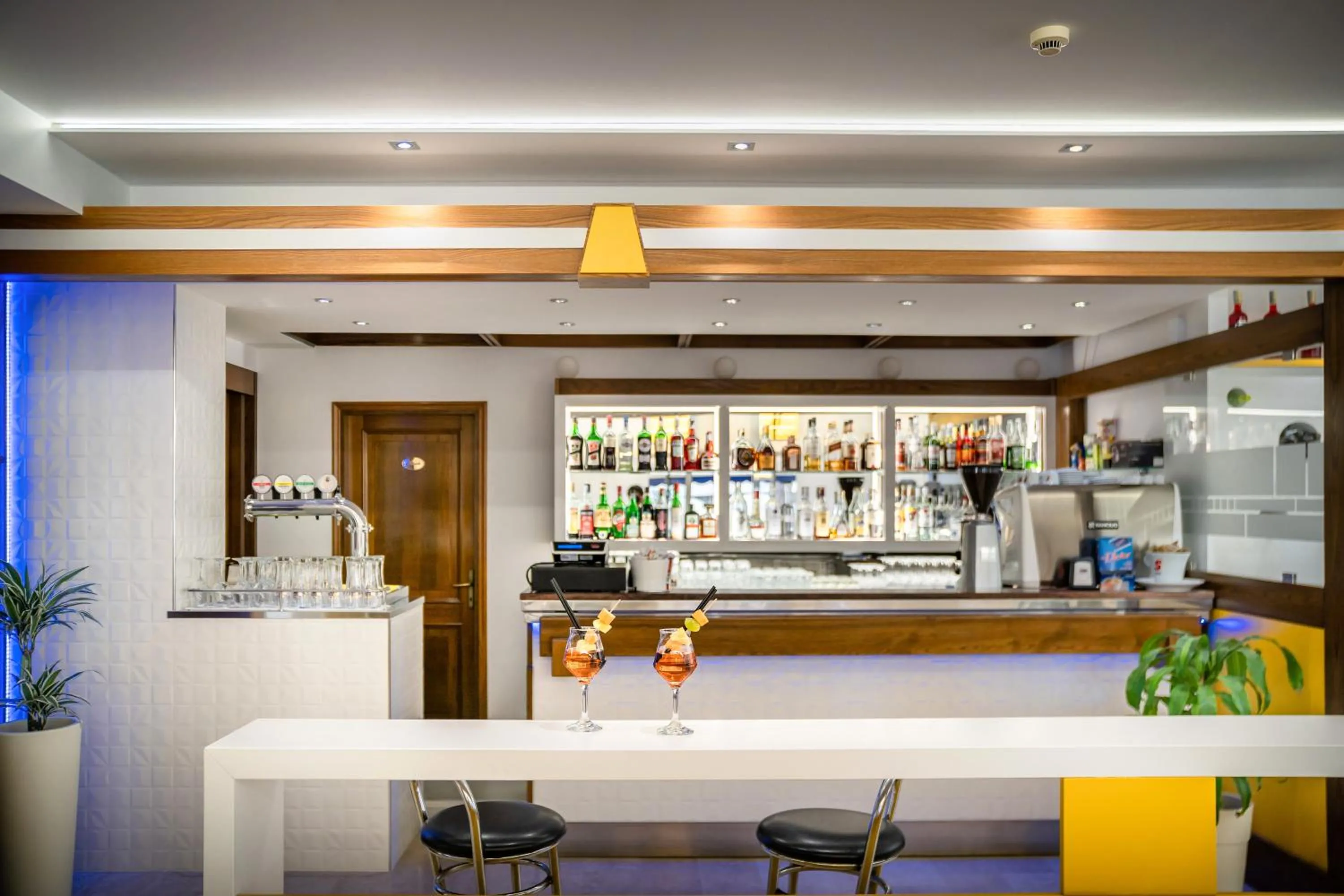 Lounge or bar in Hotel Coralba