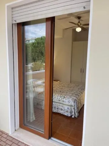 Balcony/Terrace, Bed in Hotel Coralba