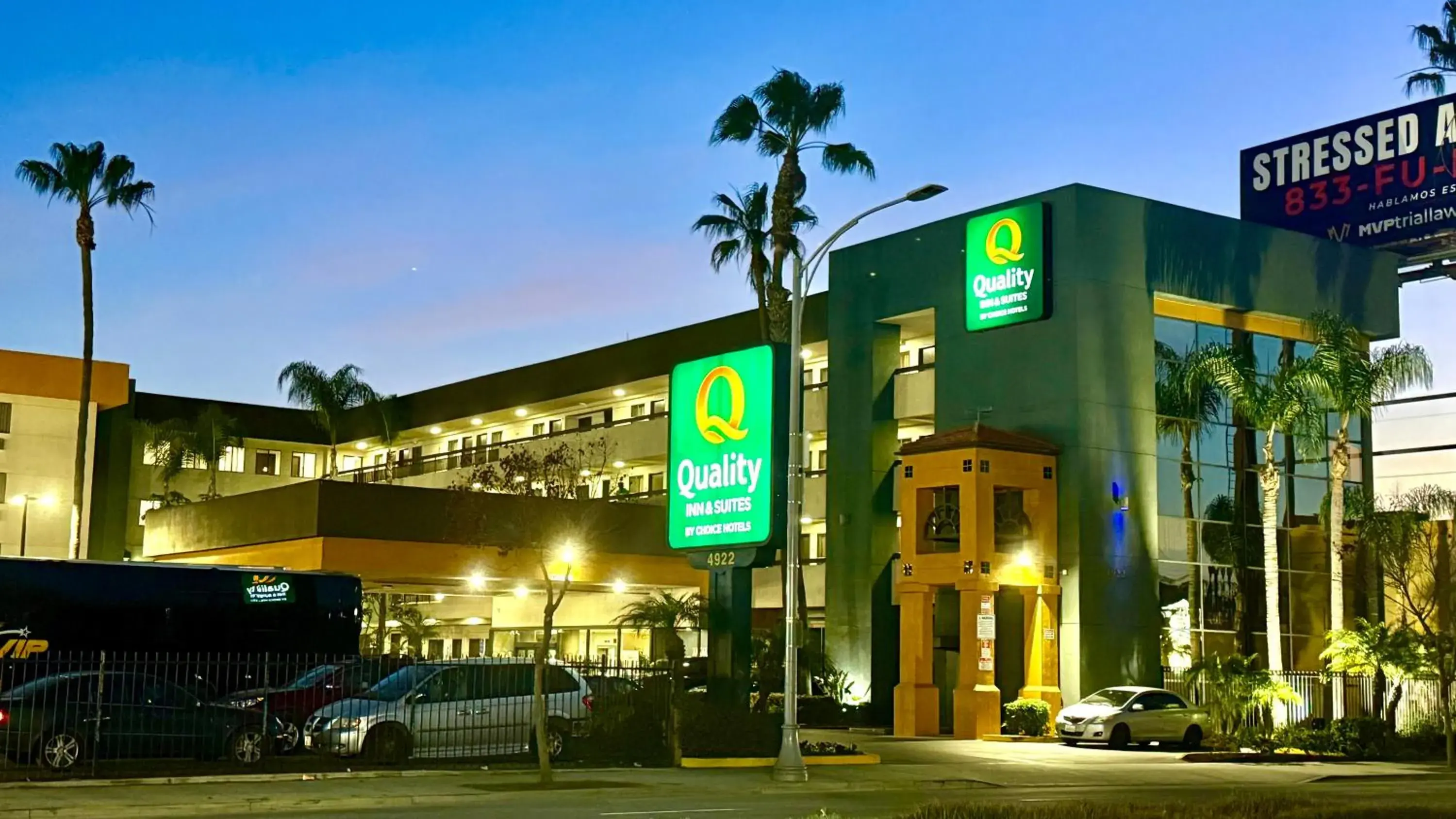 Property building in Quality Inn & Suites Los Angeles Airport - LAX Property building in Quality Inn & Suites Los Angeles Airport - LAX