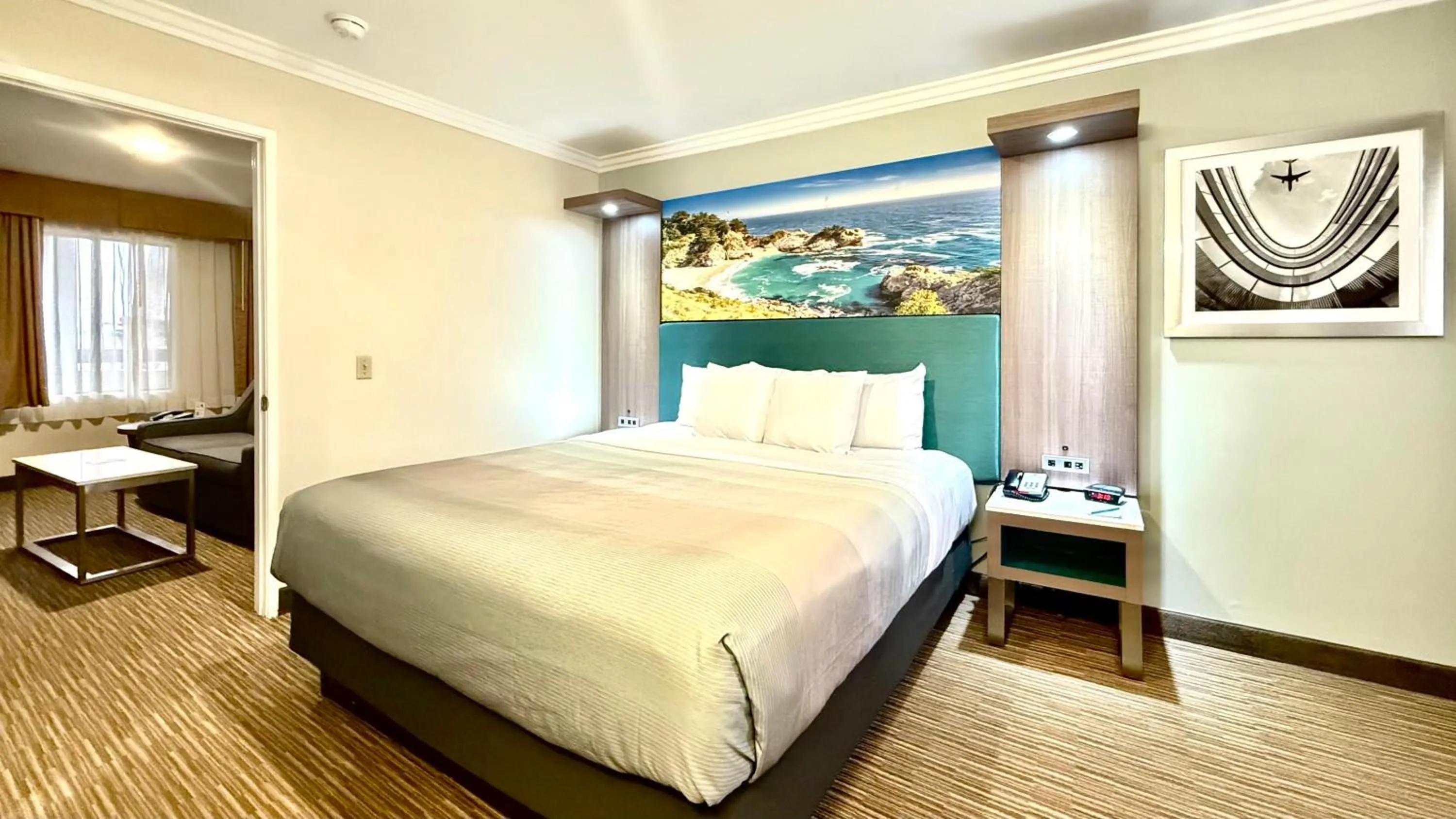 Bed in Quality Inn & Suites Los Angeles Airport - LAX