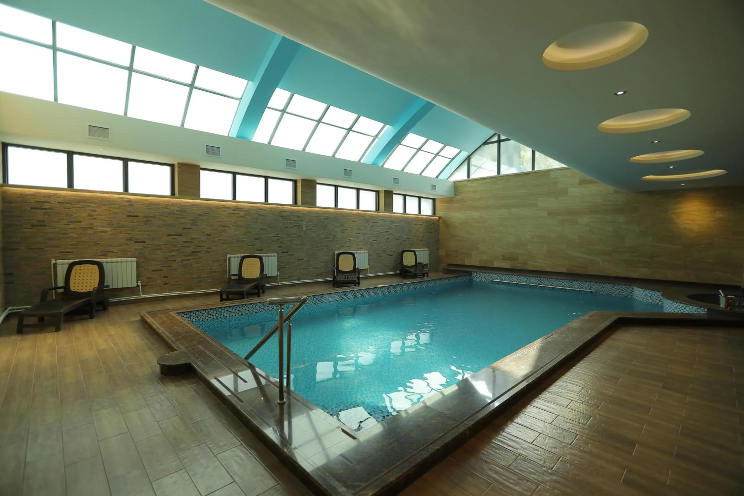 Swimming pool in Aghveran Ararat Resort Hotel