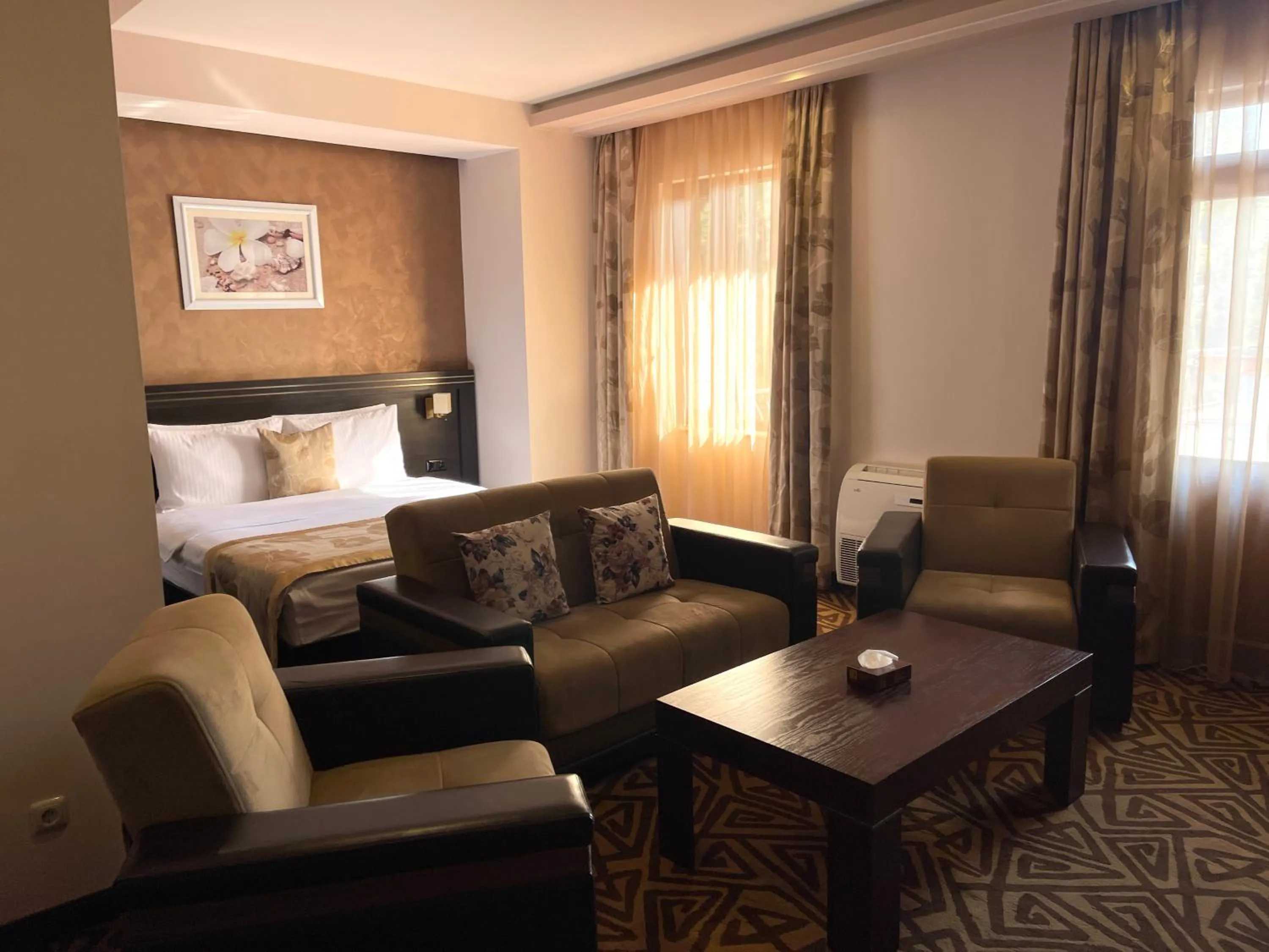 Living room, Bed in Aghveran Ararat Resort Hotel