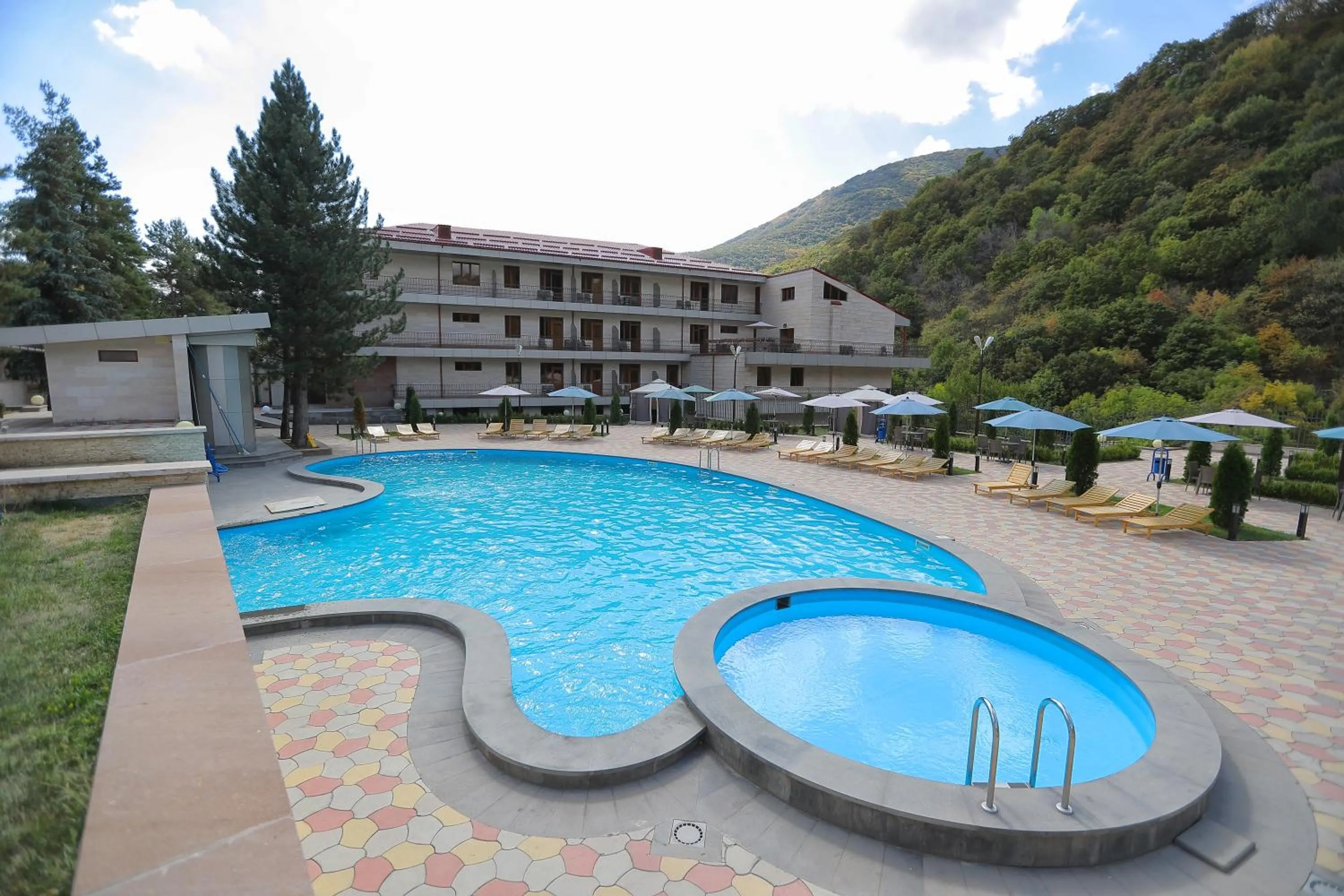 Swimming pool in Aghveran Ararat Resort Hotel