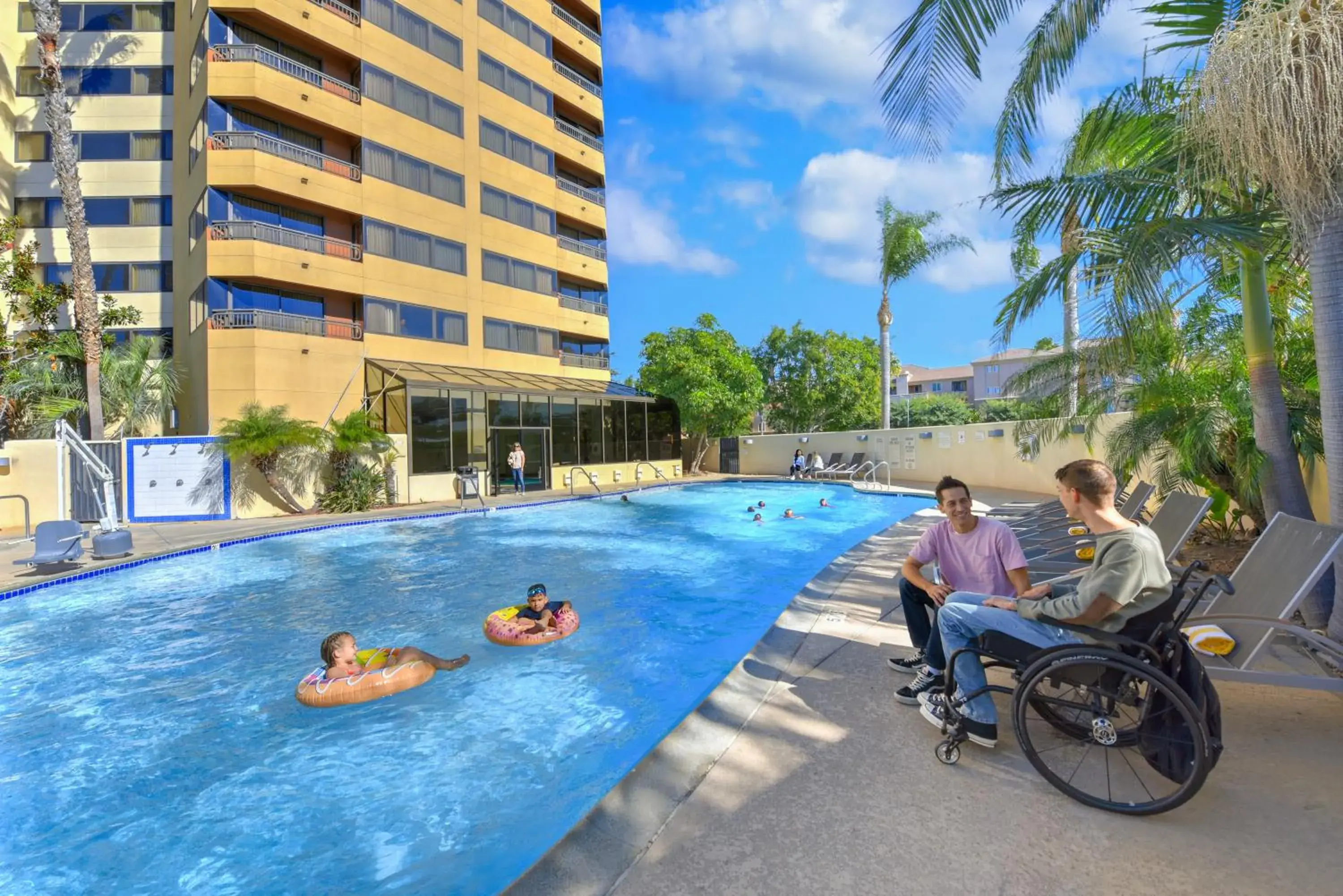 Swimming pool in Embassy Suites by Hilton Anaheim-Orange Swimming pool in Embassy Suites by Hilton Anaheim-Orange