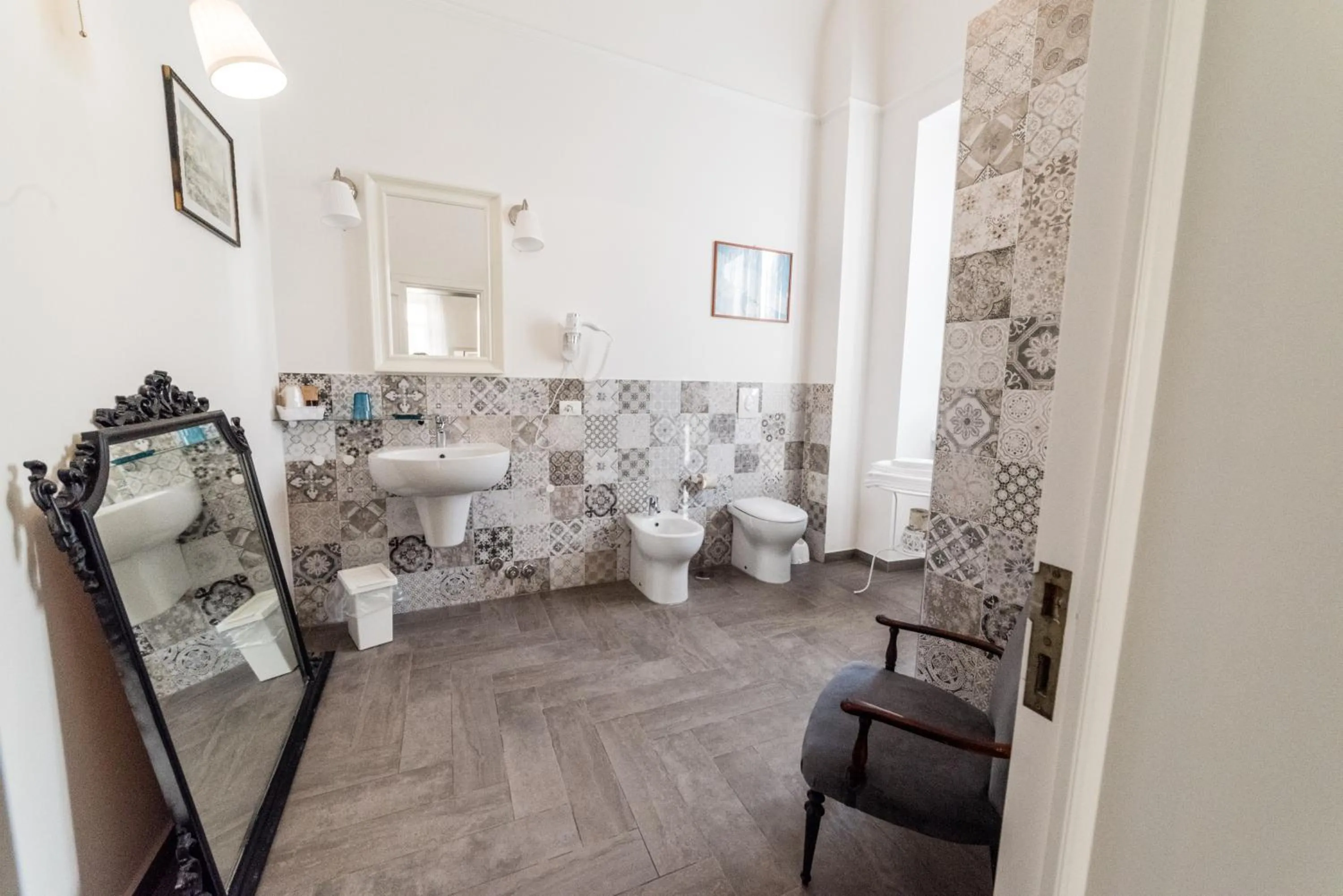 Photo of the whole room in Novecento Dimore di Poesia