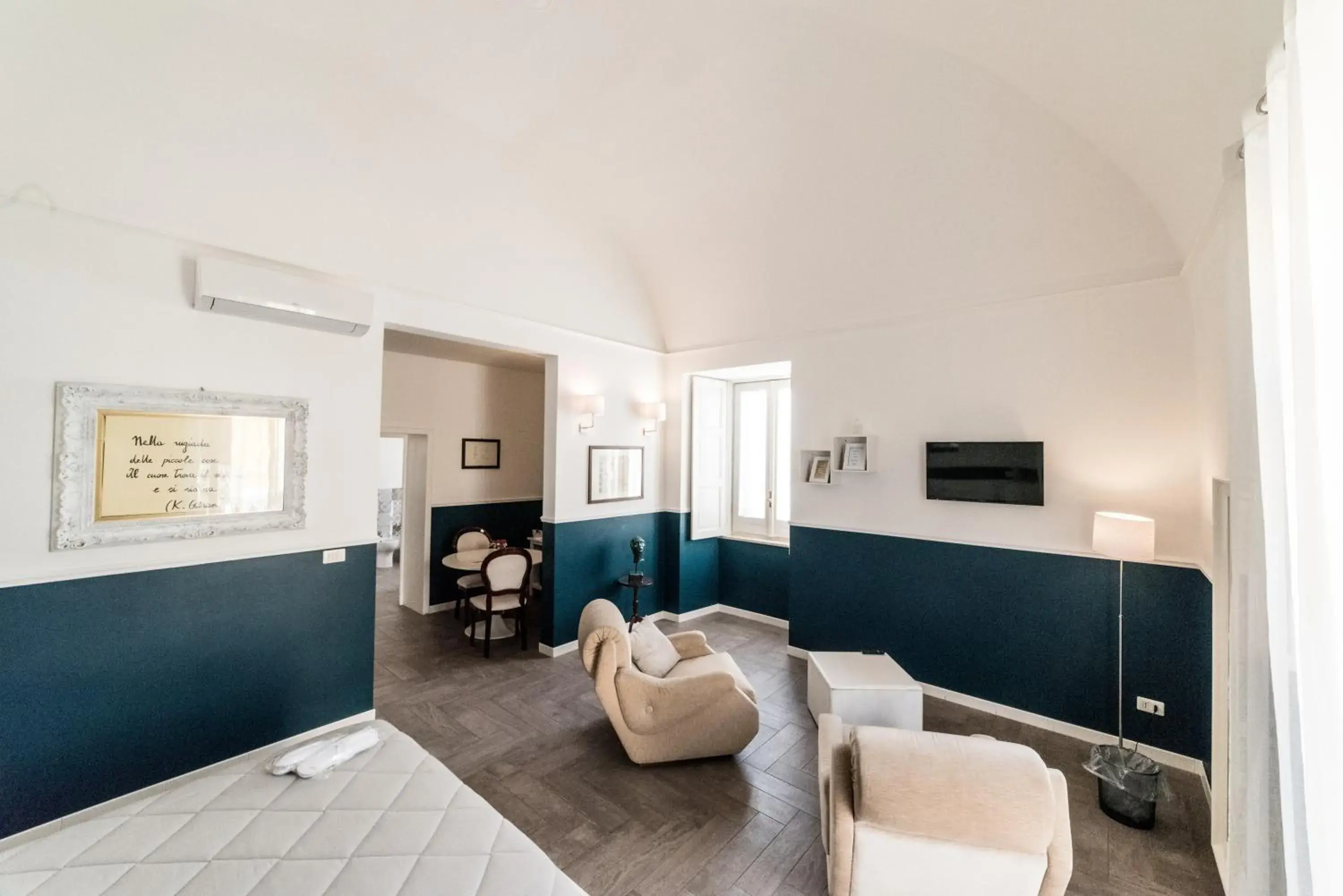 King Suite with Balcony - single occupancy in Novecento Dimore di Poesia King Suite with Balcony - single occupancy in Novecento Dimore di Poesia
