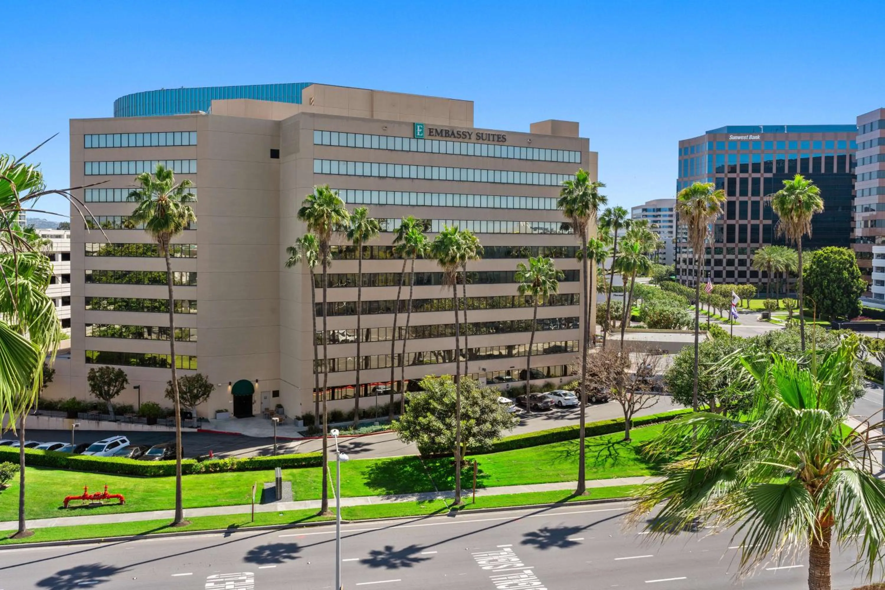 Property building in Embassy Suites by Hilton Irvine Orange County Airport