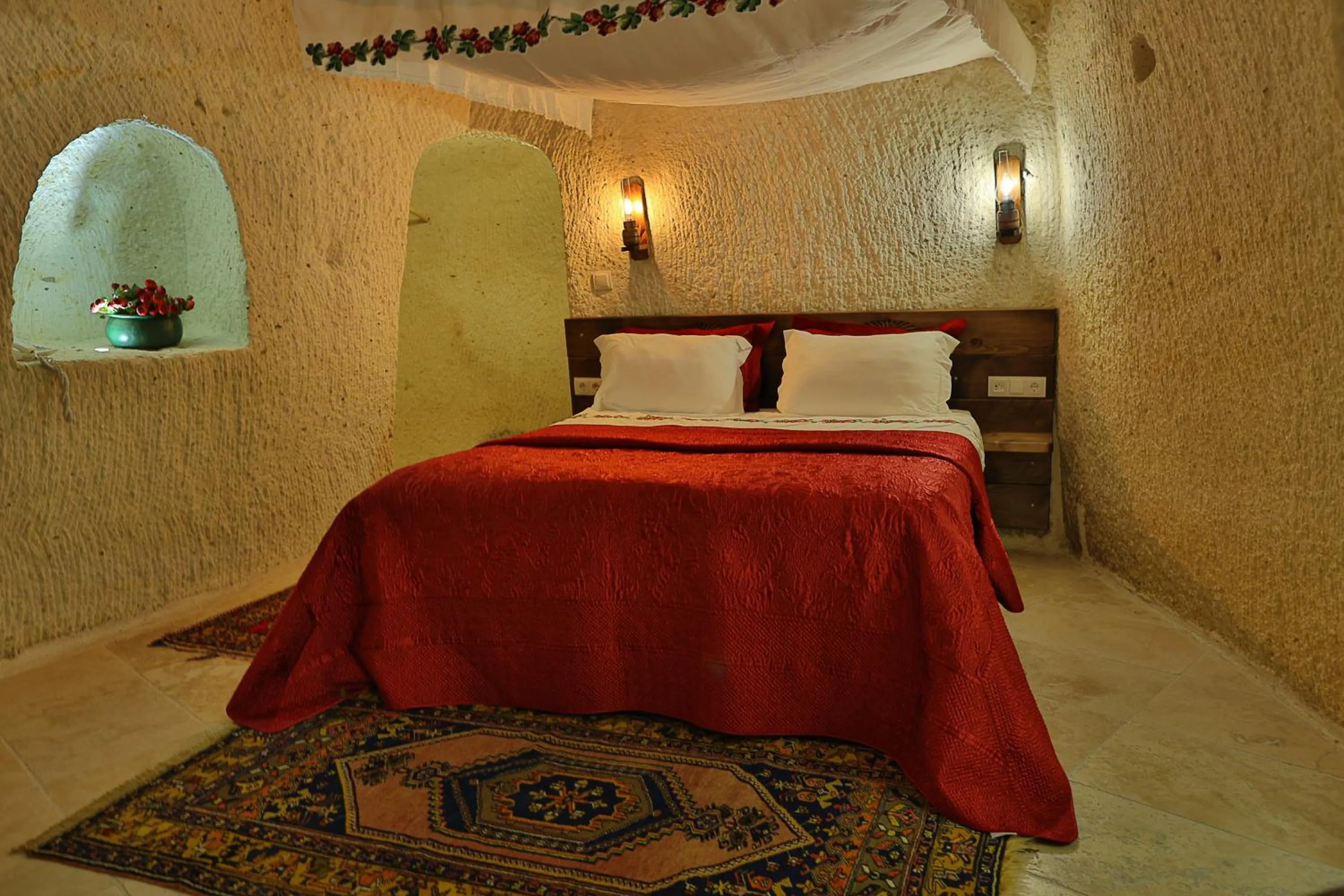 Photo of the whole room, Bed in Demisos Caves Hotel