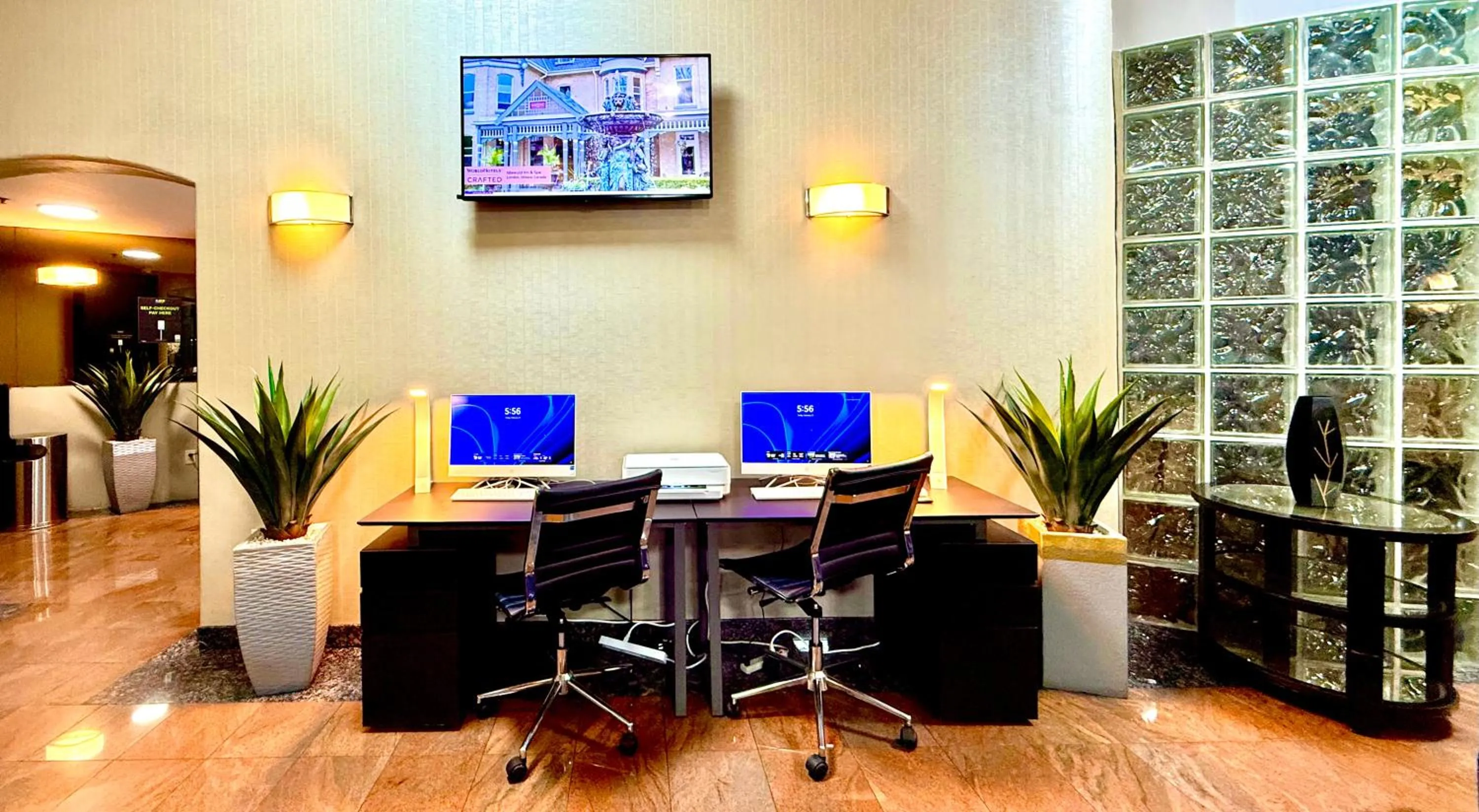 Business facilities in Best Western Plus Suites Hotel - Los Angeles LAX Airport