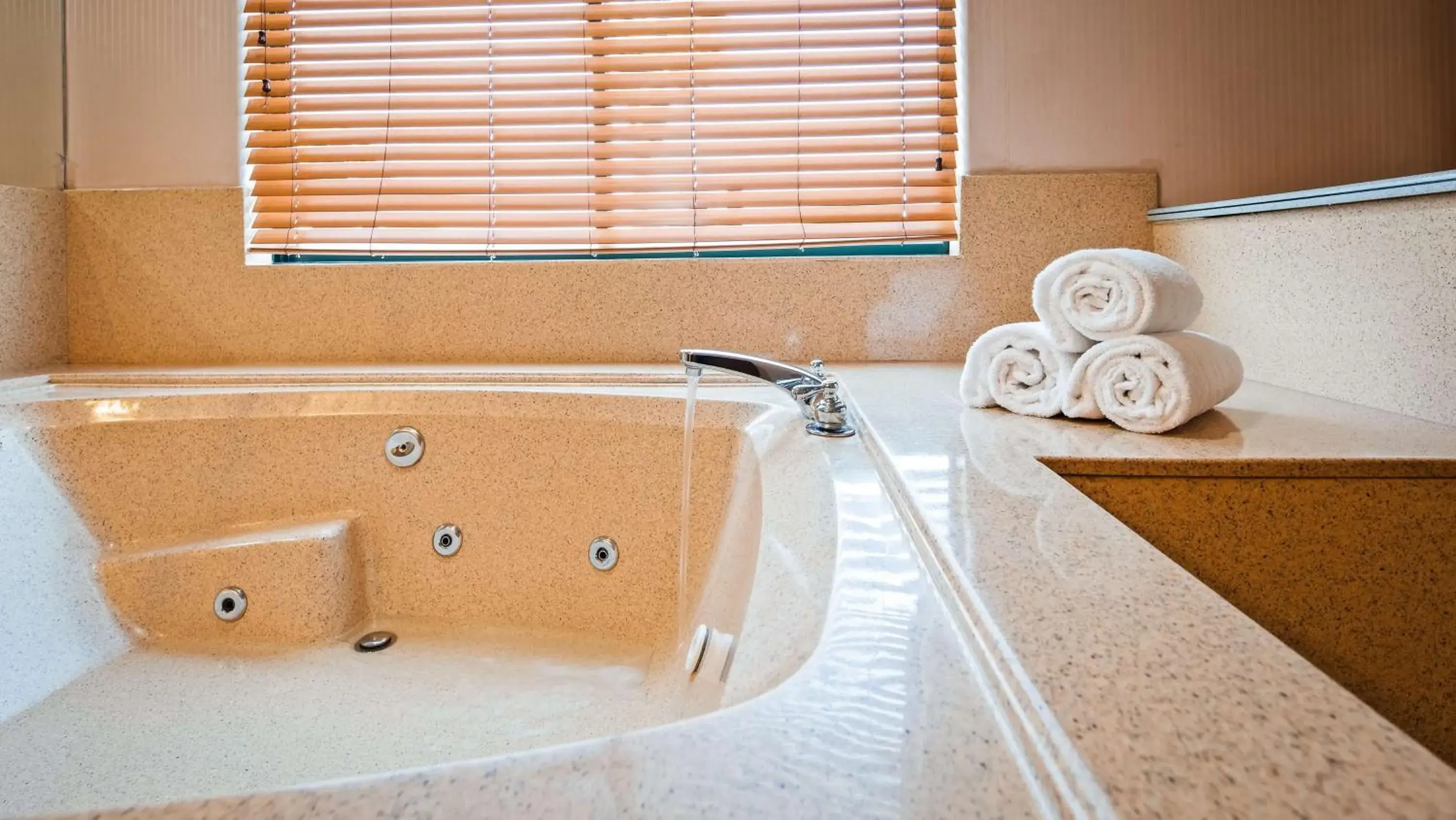 Bedroom in Best Western Plus Suites Hotel - Los Angeles LAX Airport Bedroom in Best Western Plus Suites Hotel - Los Angeles LAX Airport