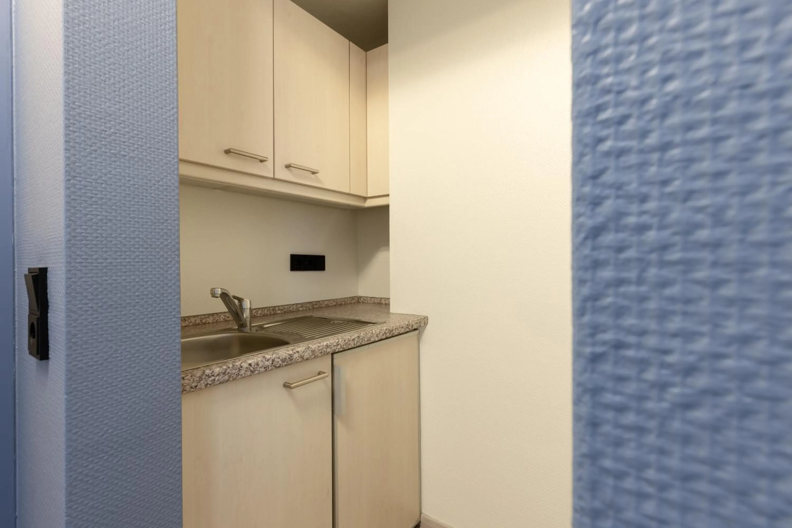 Kitchen or kitchenette in Garner Hotel Kiel - Akademie