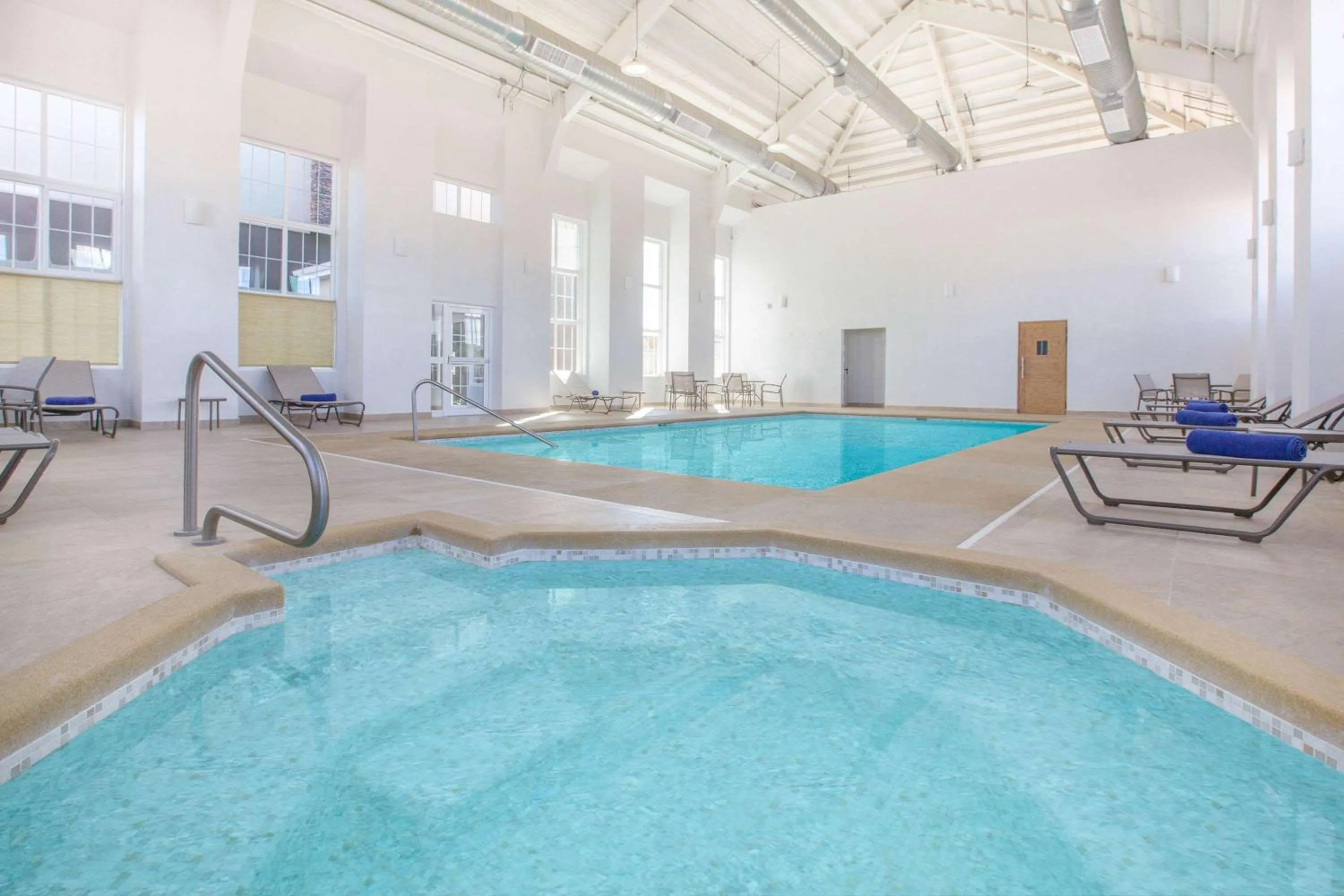 Hot Tub in Microtel Inn & Suites by Wyndham Cuauhtemoc Campos Menonitas