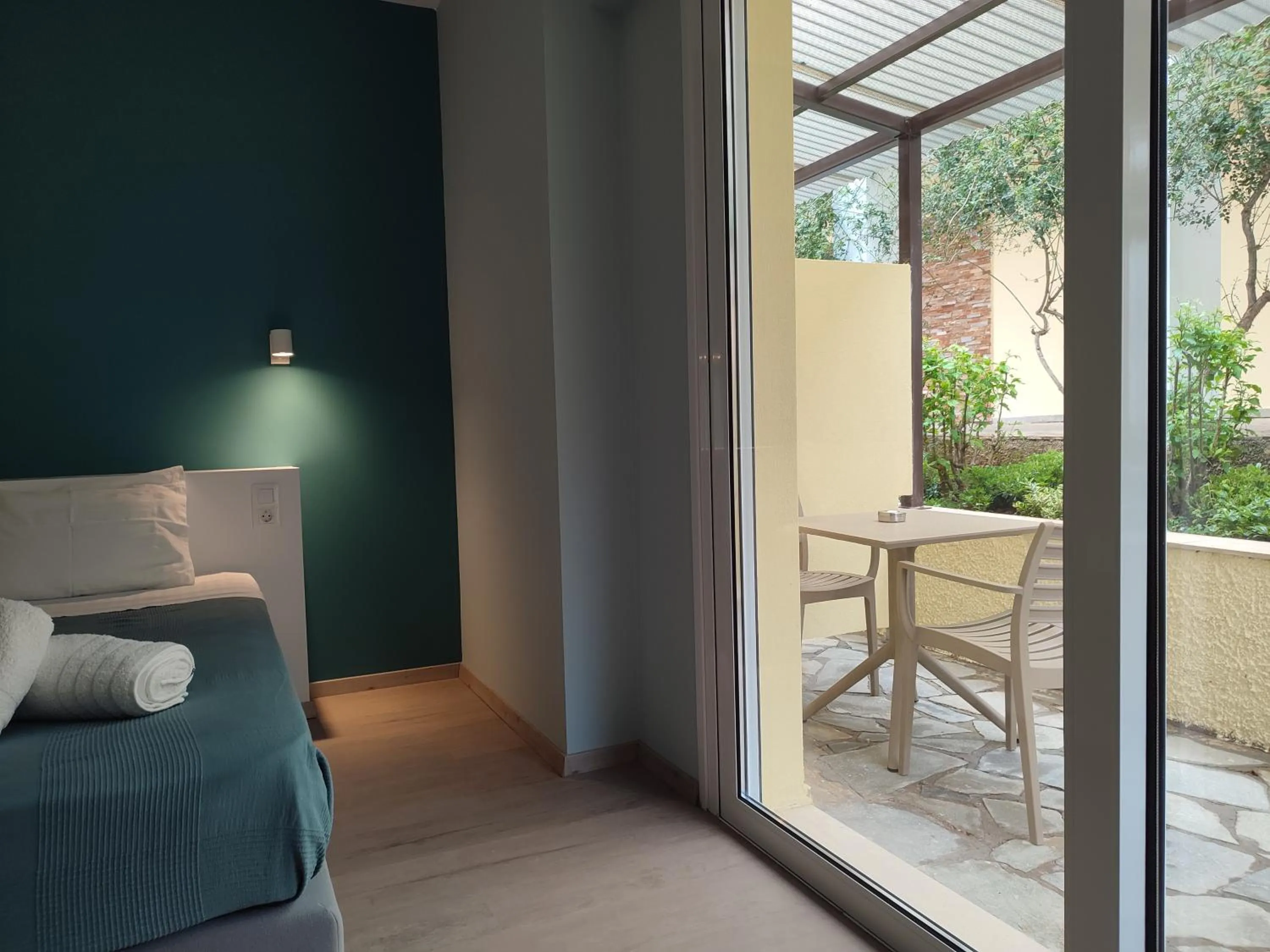 View (from property/room), Balcony/Terrace in Helion Apartments