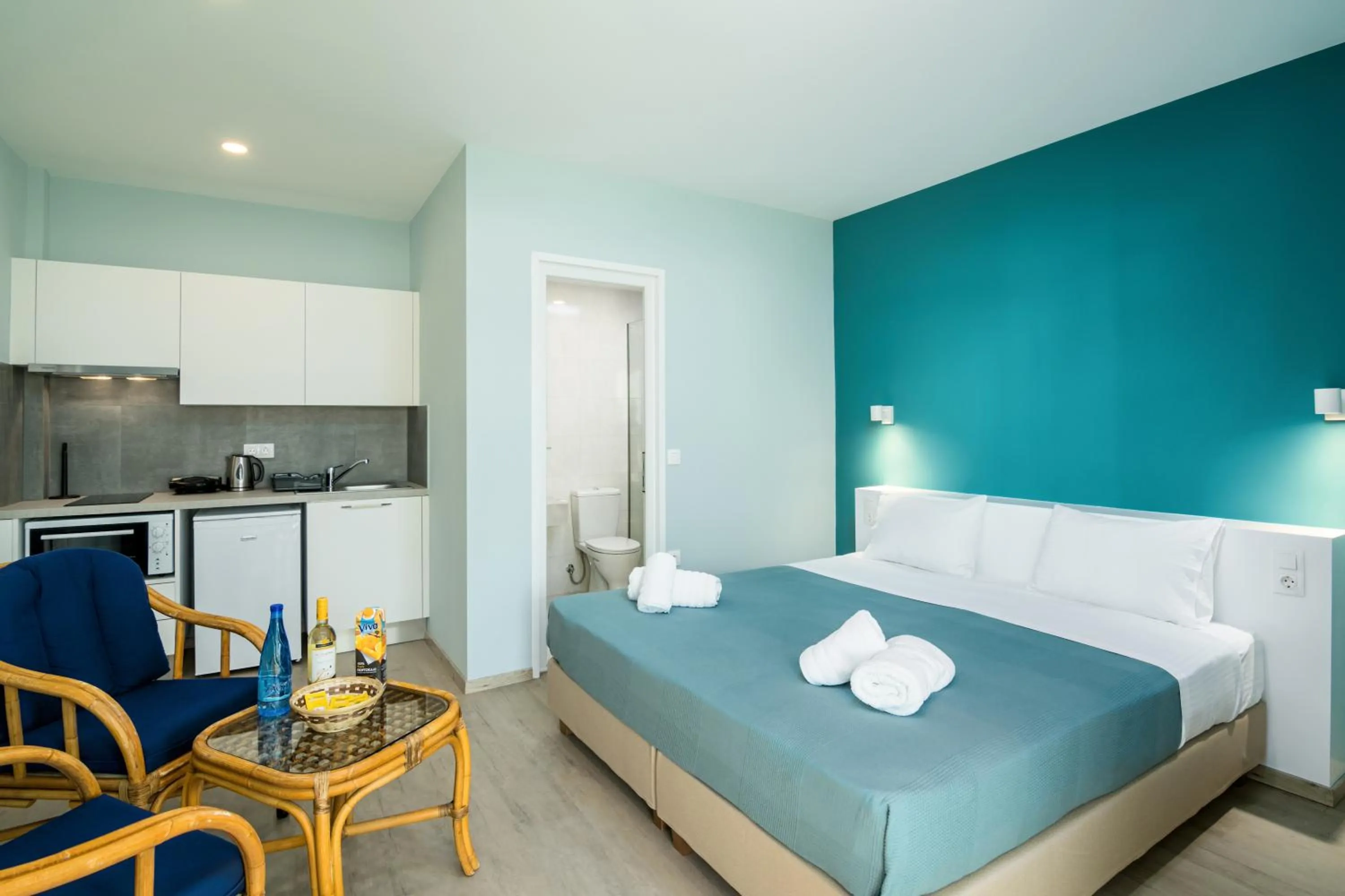 Photo of the whole room, Bed in Helion Apartments