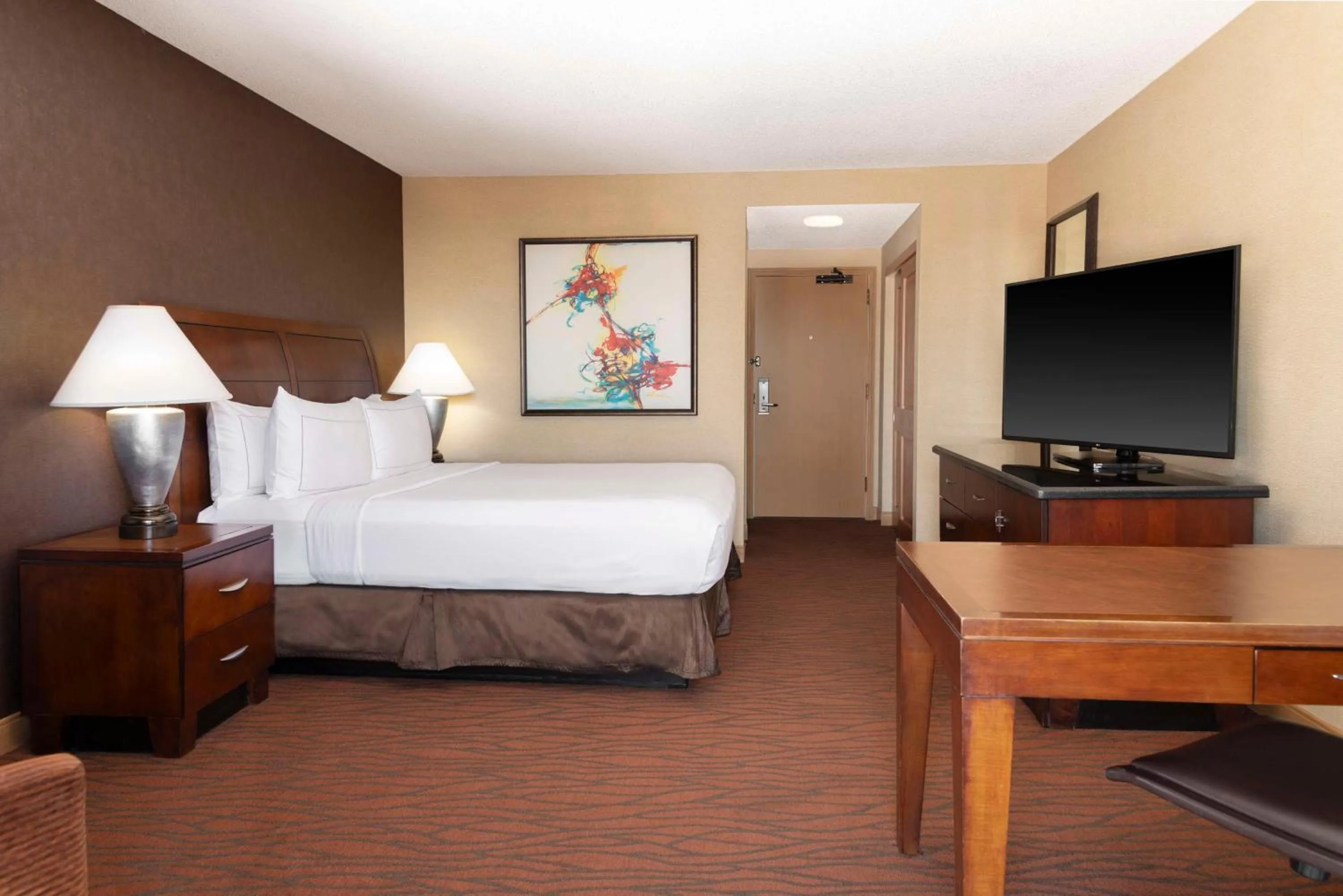 Bed in Hilton Orange County/Costa Mesa