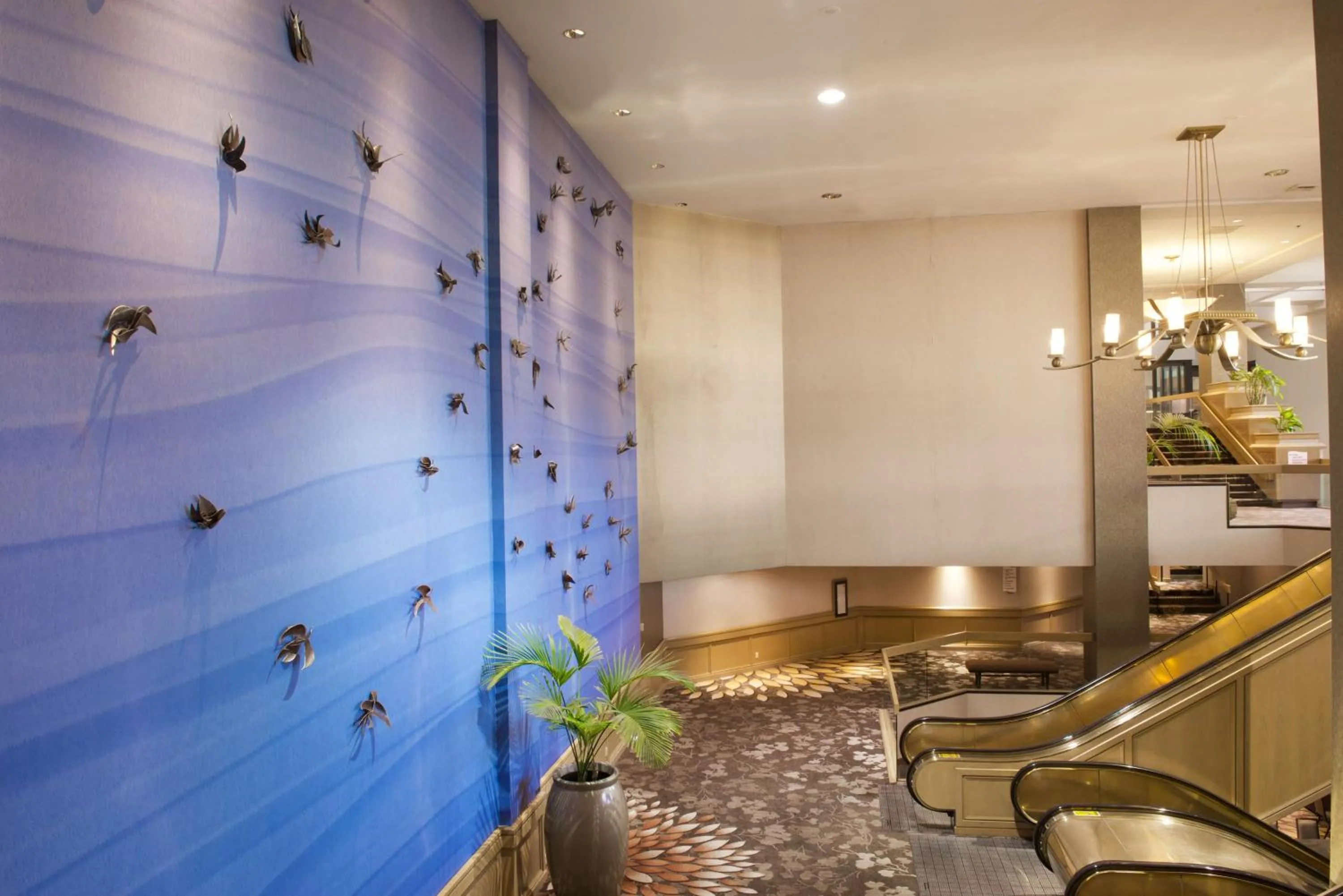 Living room in Hilton Orange County/Costa Mesa