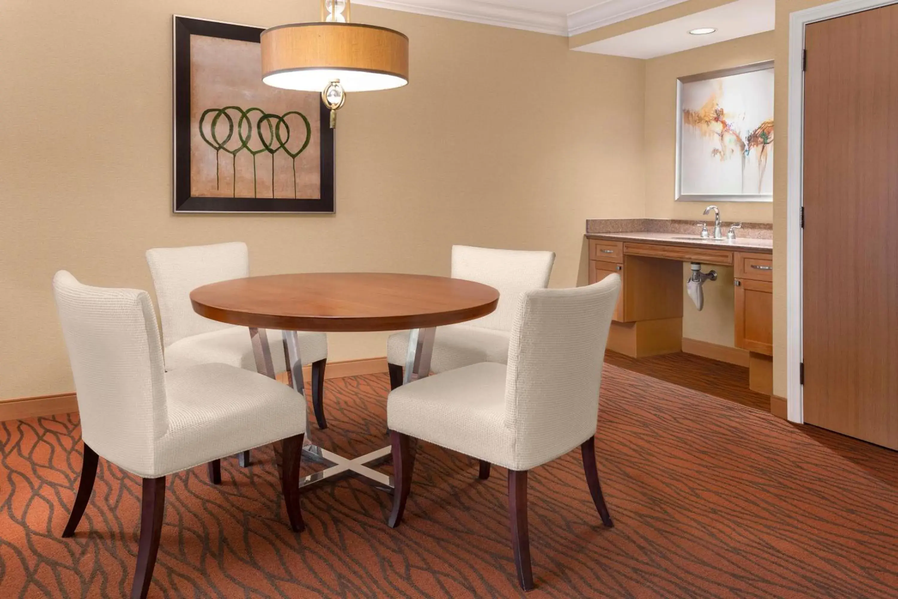 Photo of the whole room in Hilton Orange County/Costa Mesa Photo of the whole room in Hilton Orange County/Costa Mesa