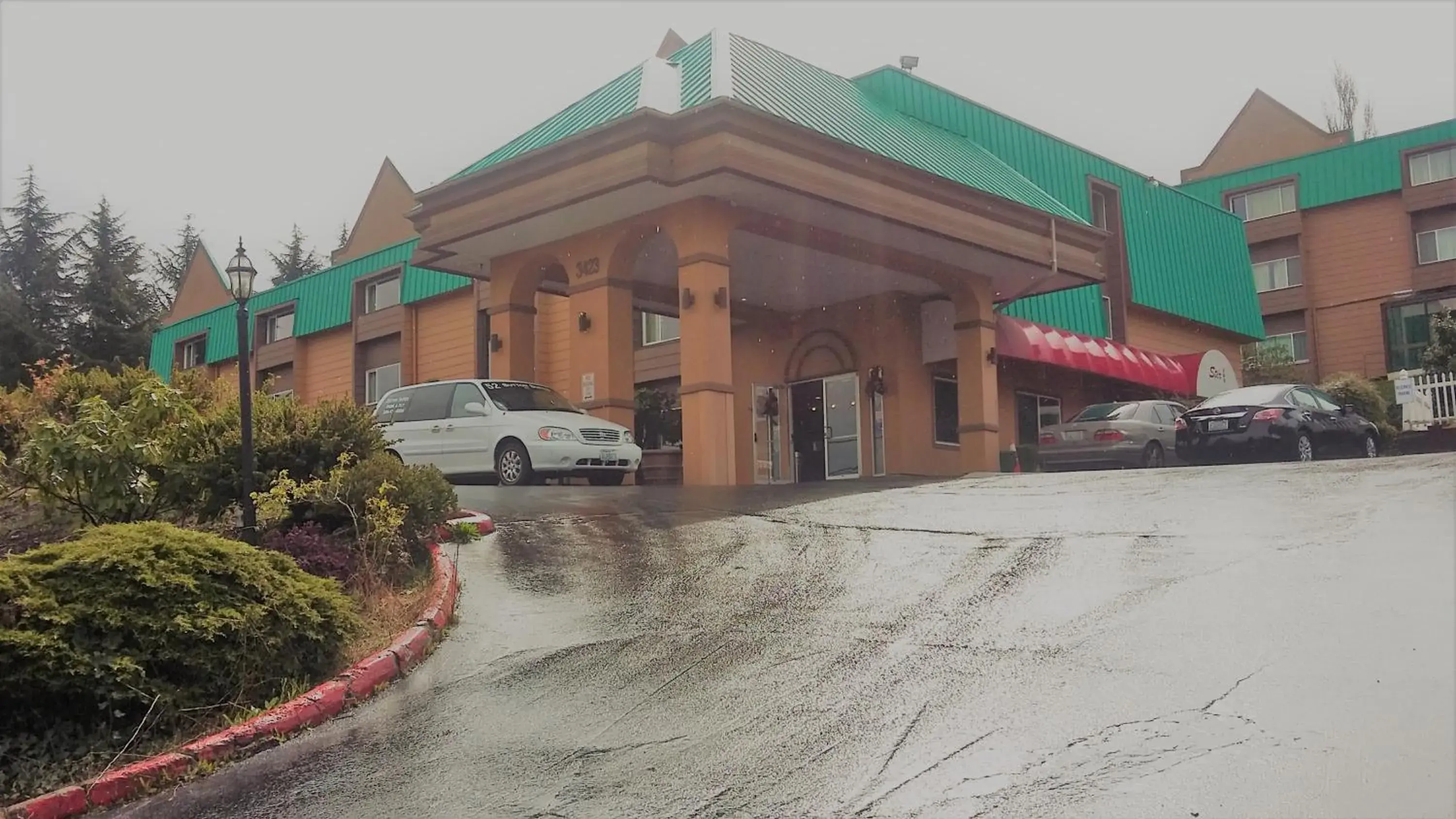 Street view in Sutton Suites Hotel Street view in Sutton Suites Hotel