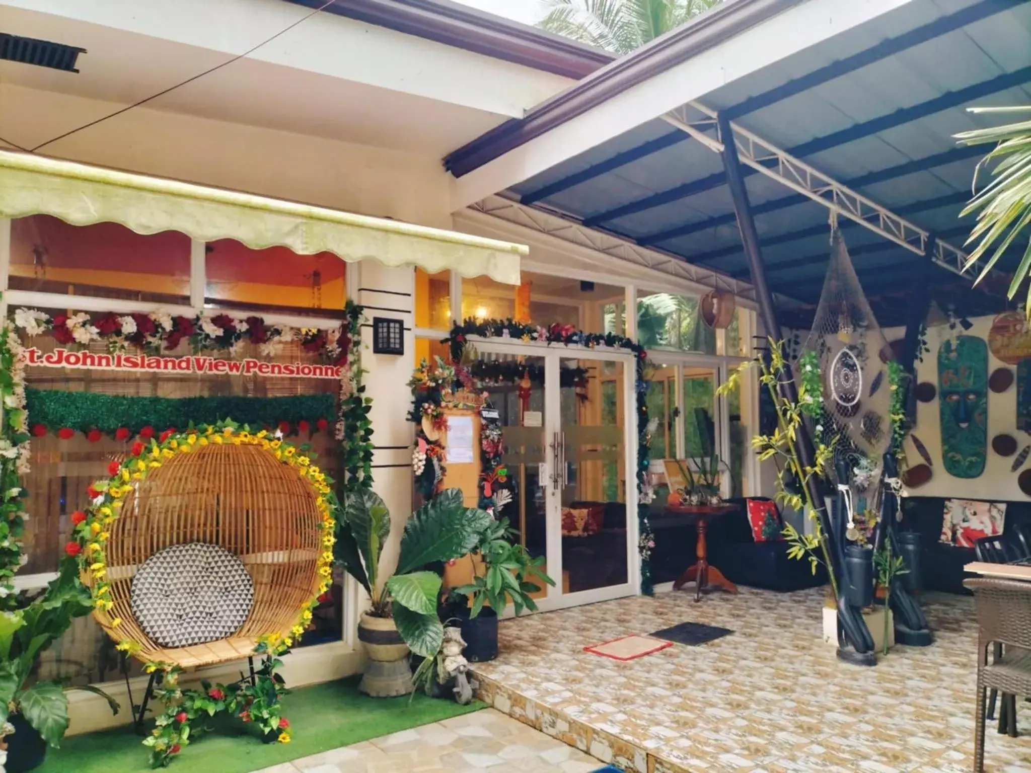 Property building in St. John Island View Pensionne Property building in St. John Island View Pensionne