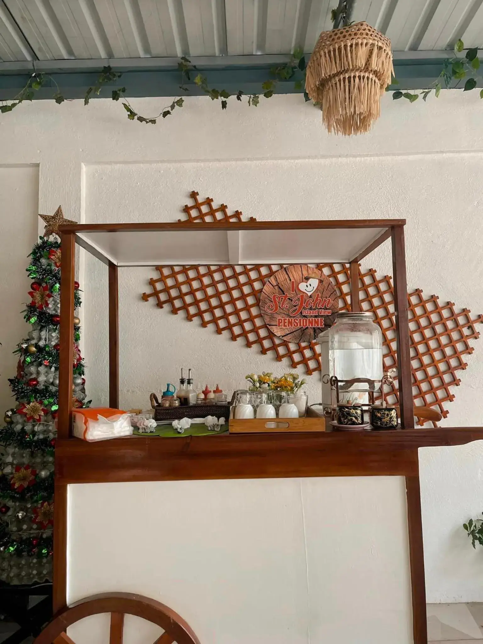 Food and drinks in St. John Island View Pensionne Food and drinks in St. John Island View Pensionne