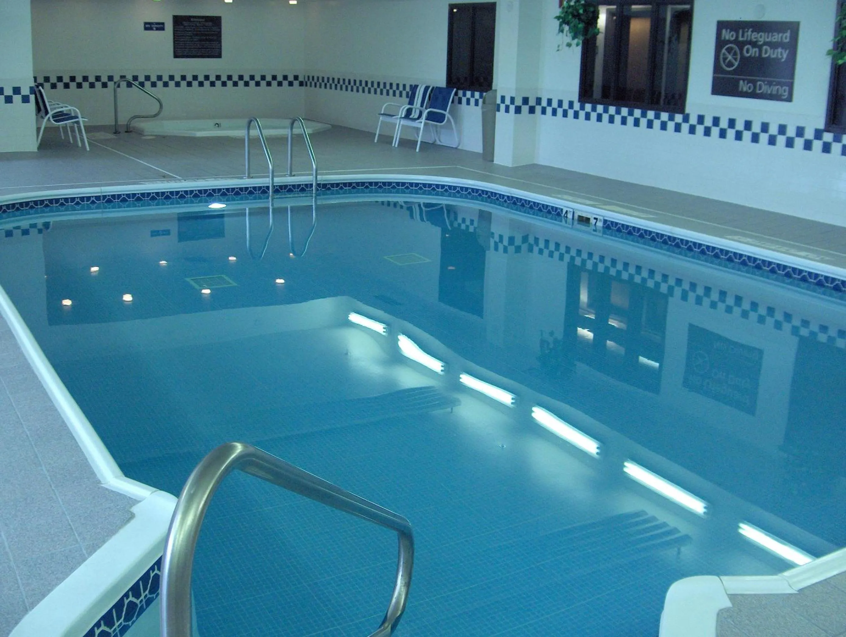 Swimming pool in Baymont by Wyndham Thornton