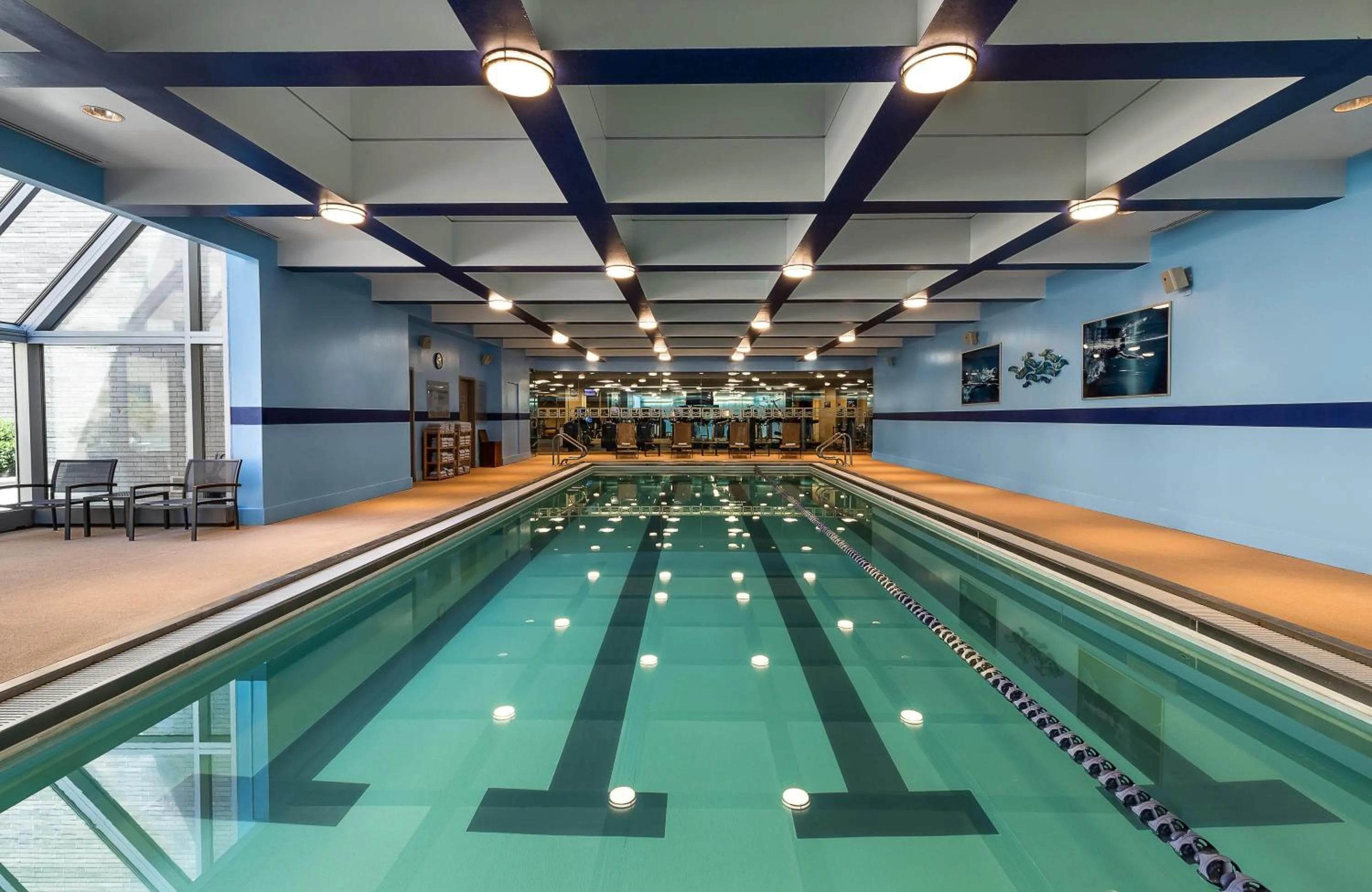 Swimming pool in Hyatt Regency Boston