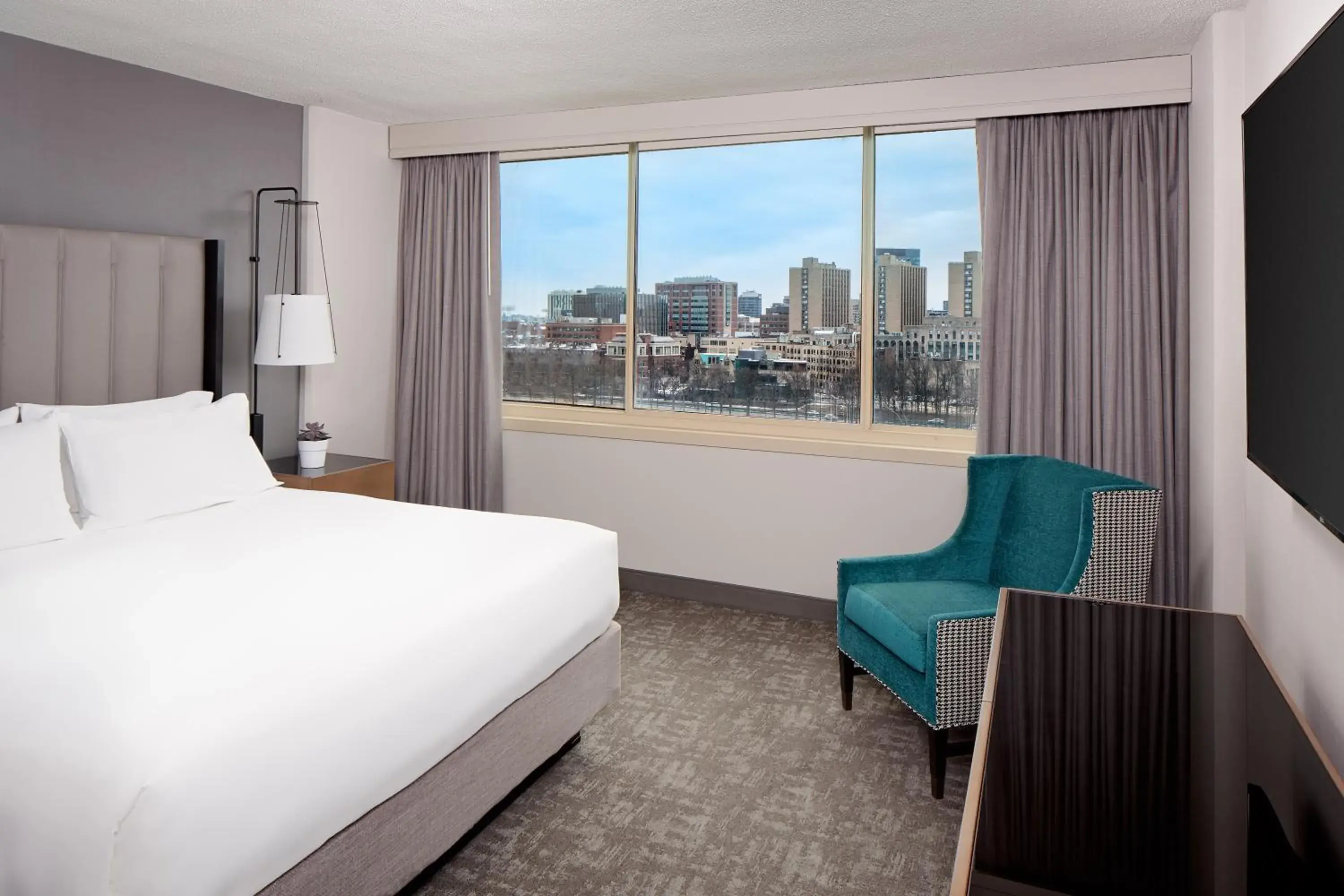 Bedroom, Bed in Hyatt Regency Boston/Cambridge Bedroom, Bed in Hyatt Regency Boston/Cambridge