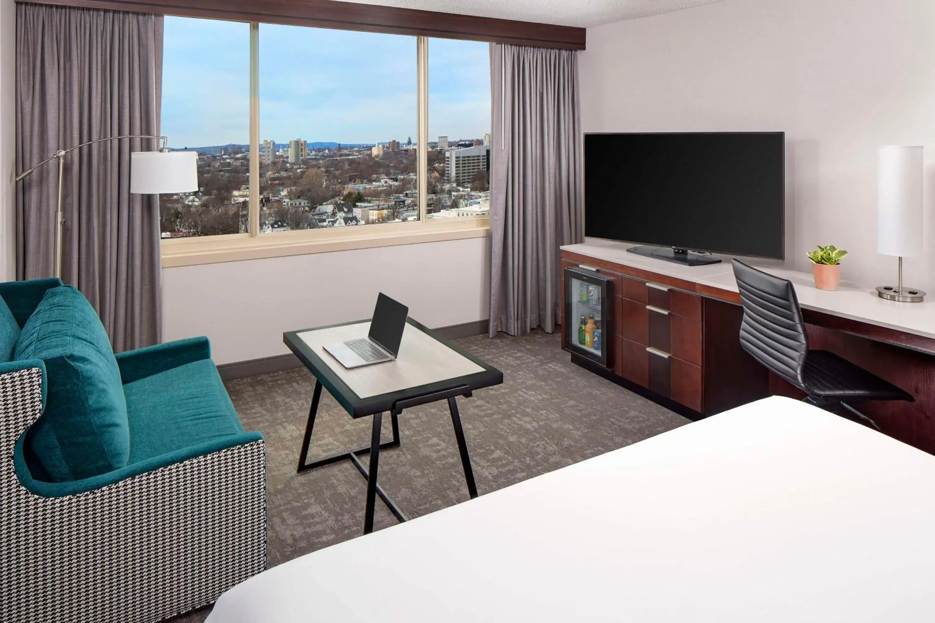 Bedroom, Bed in Hyatt Regency Boston/Cambridge Bedroom, Bed in Hyatt Regency Boston/Cambridge