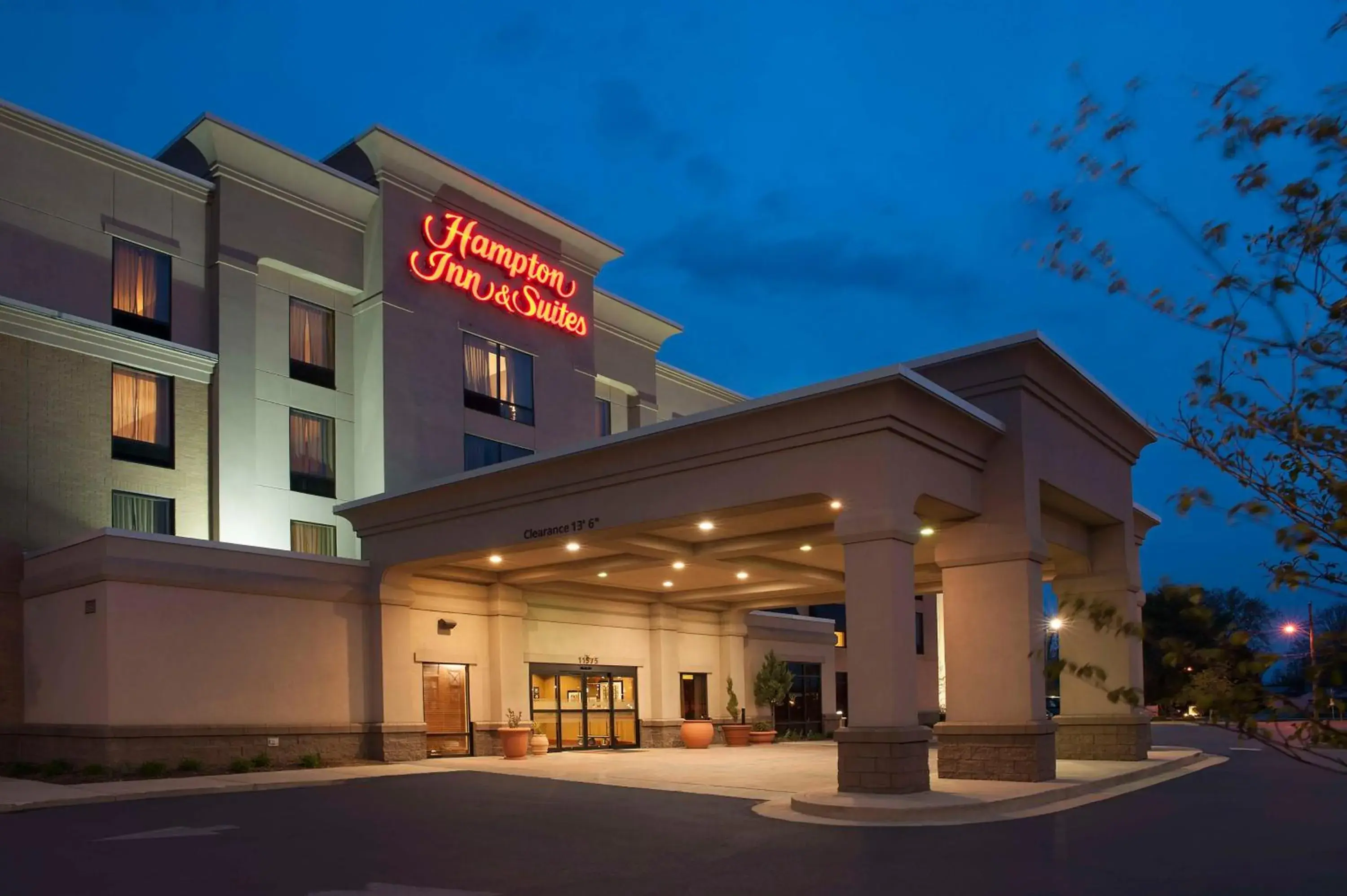 Property building in Hampton Inn and Suites Indianapolis-Fishers Property building in Hampton Inn and Suites Indianapolis-Fishers