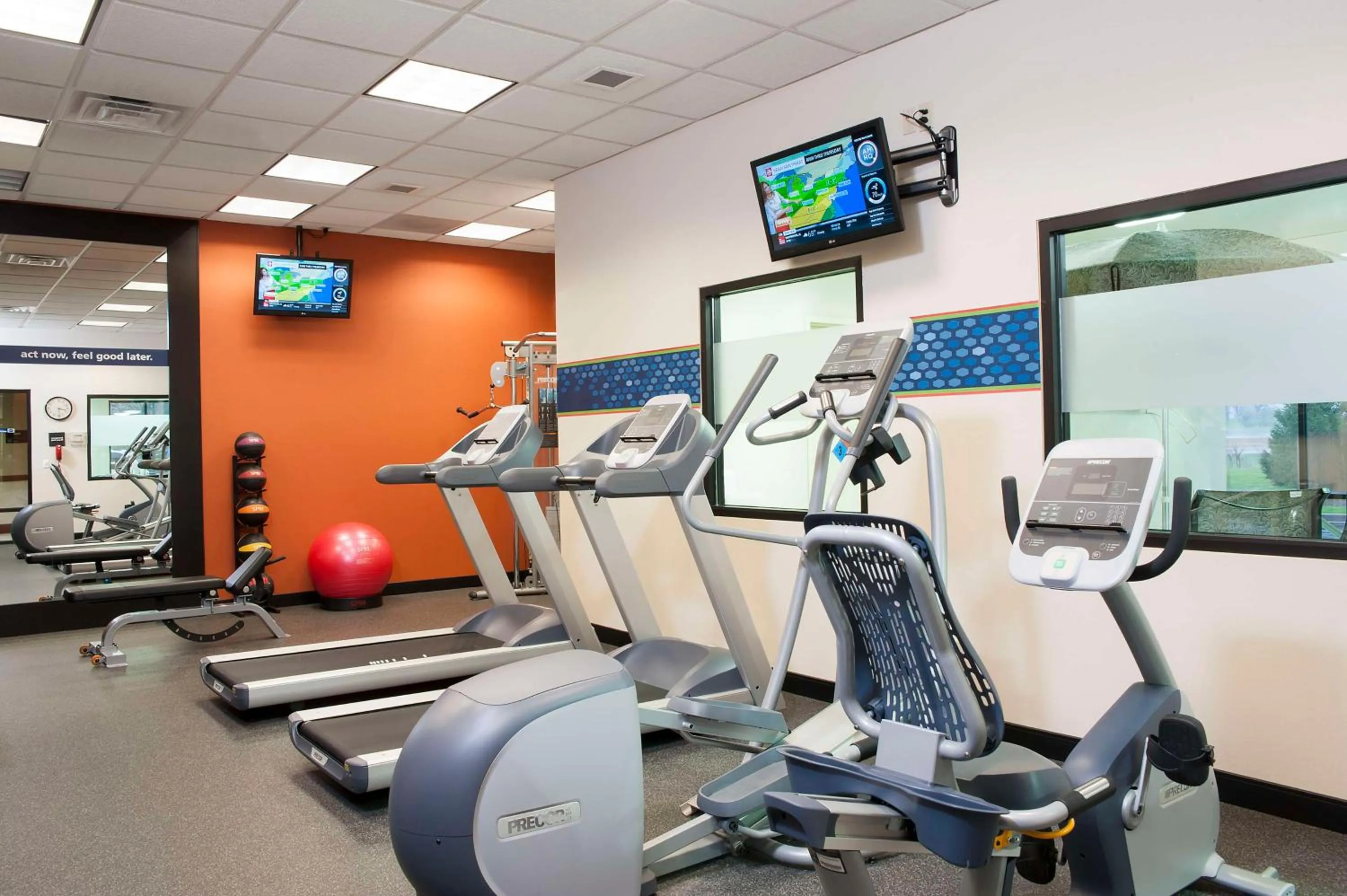 Fitness centre/facilities in Hampton Inn and Suites Indianapolis-Fishers