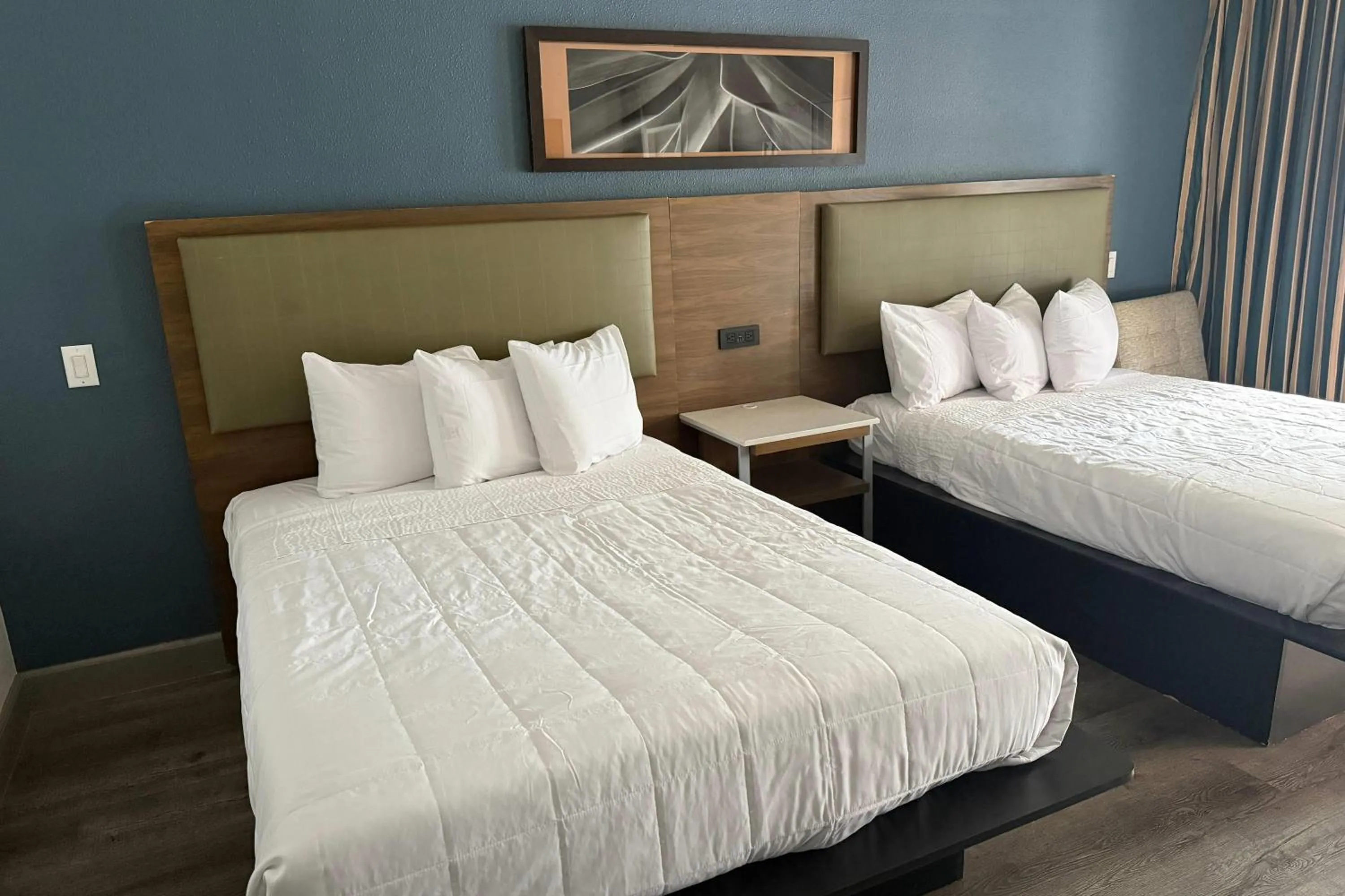 Photo of the whole room in DTLV, a Baymont by Wyndham