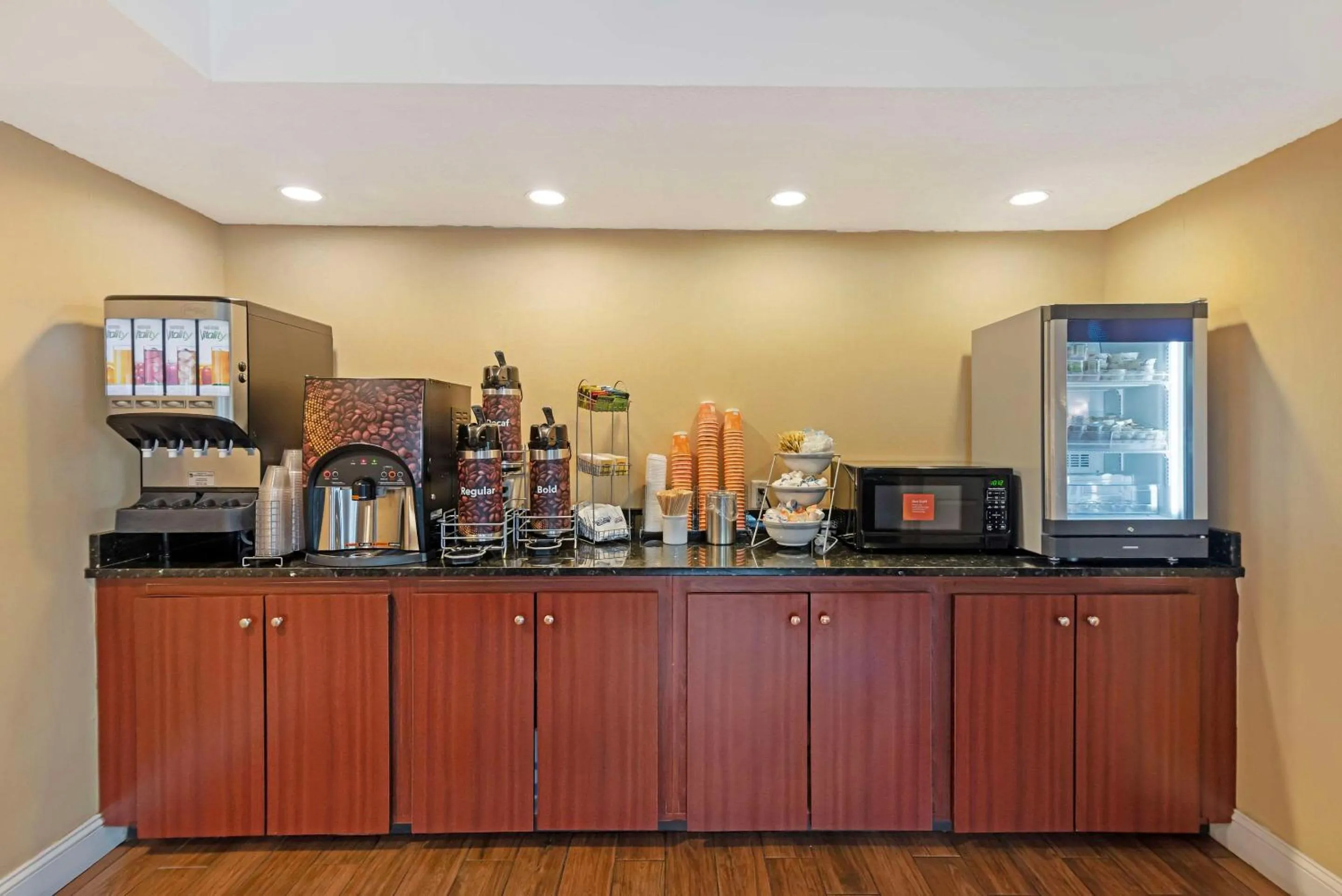 Breakfast in Comfort Inn Bangor North