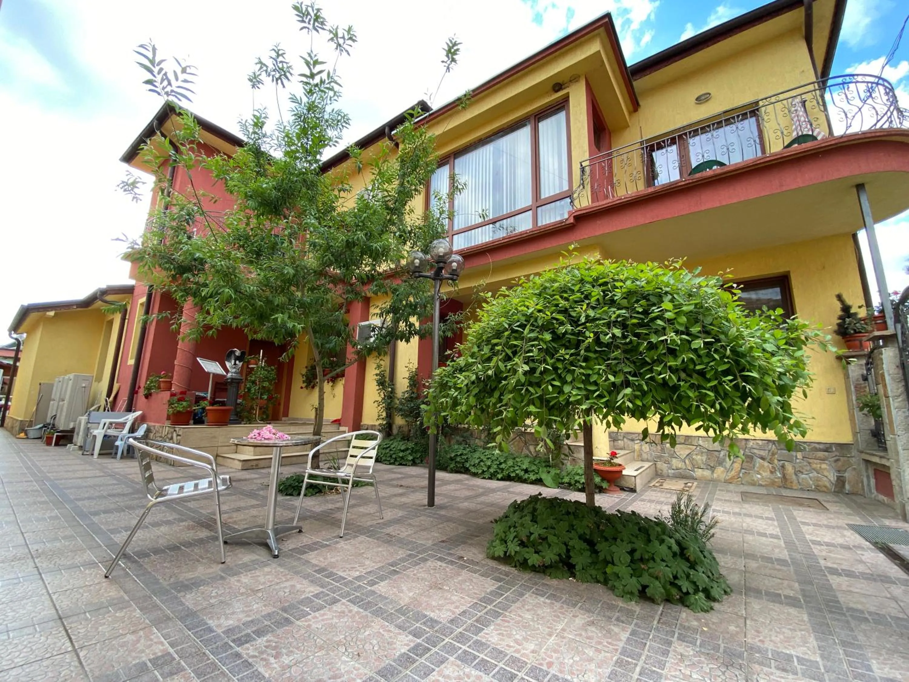 Family Hotel Kavrakovi