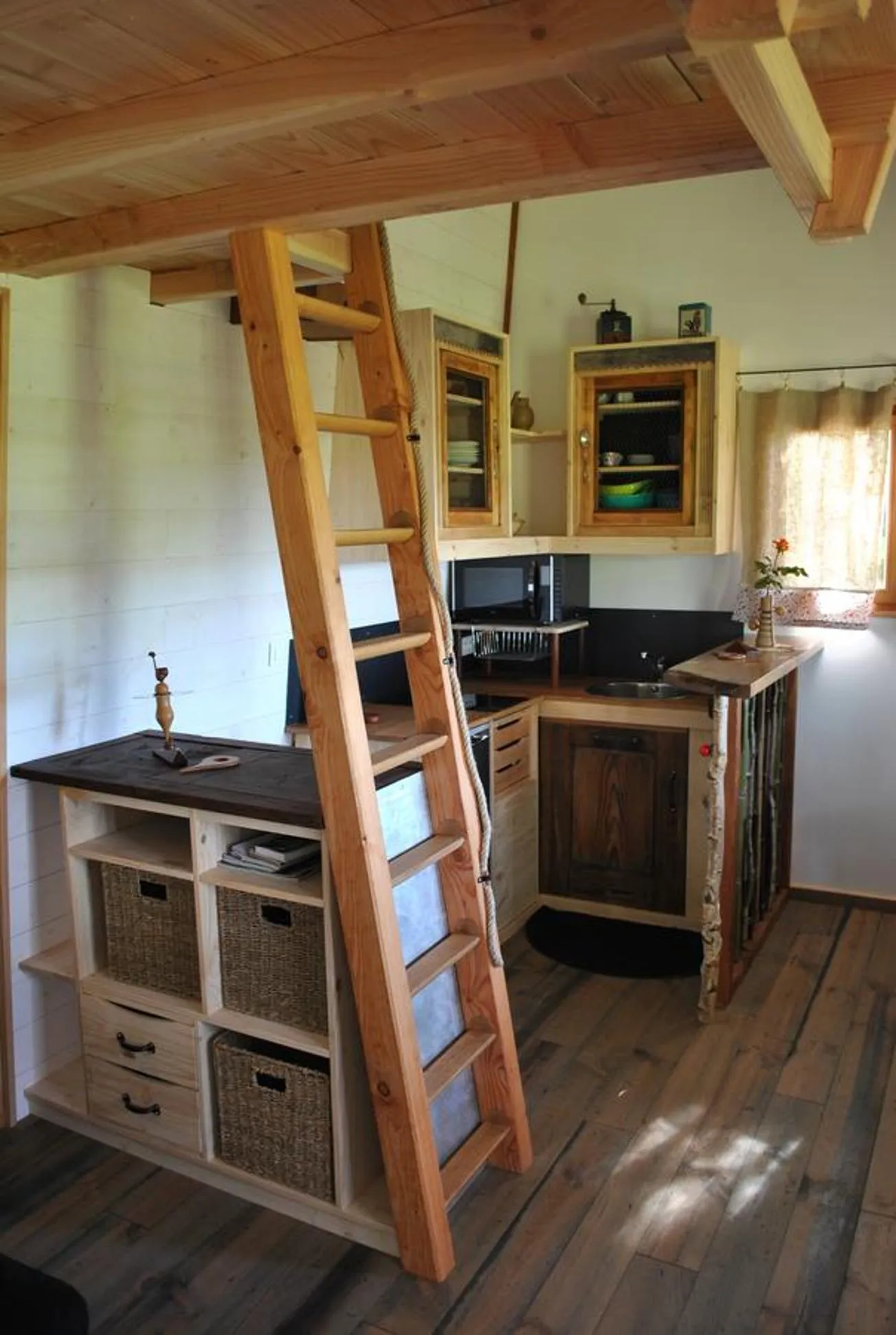 Dining area in L'Etournelle - Cabane Perchée
