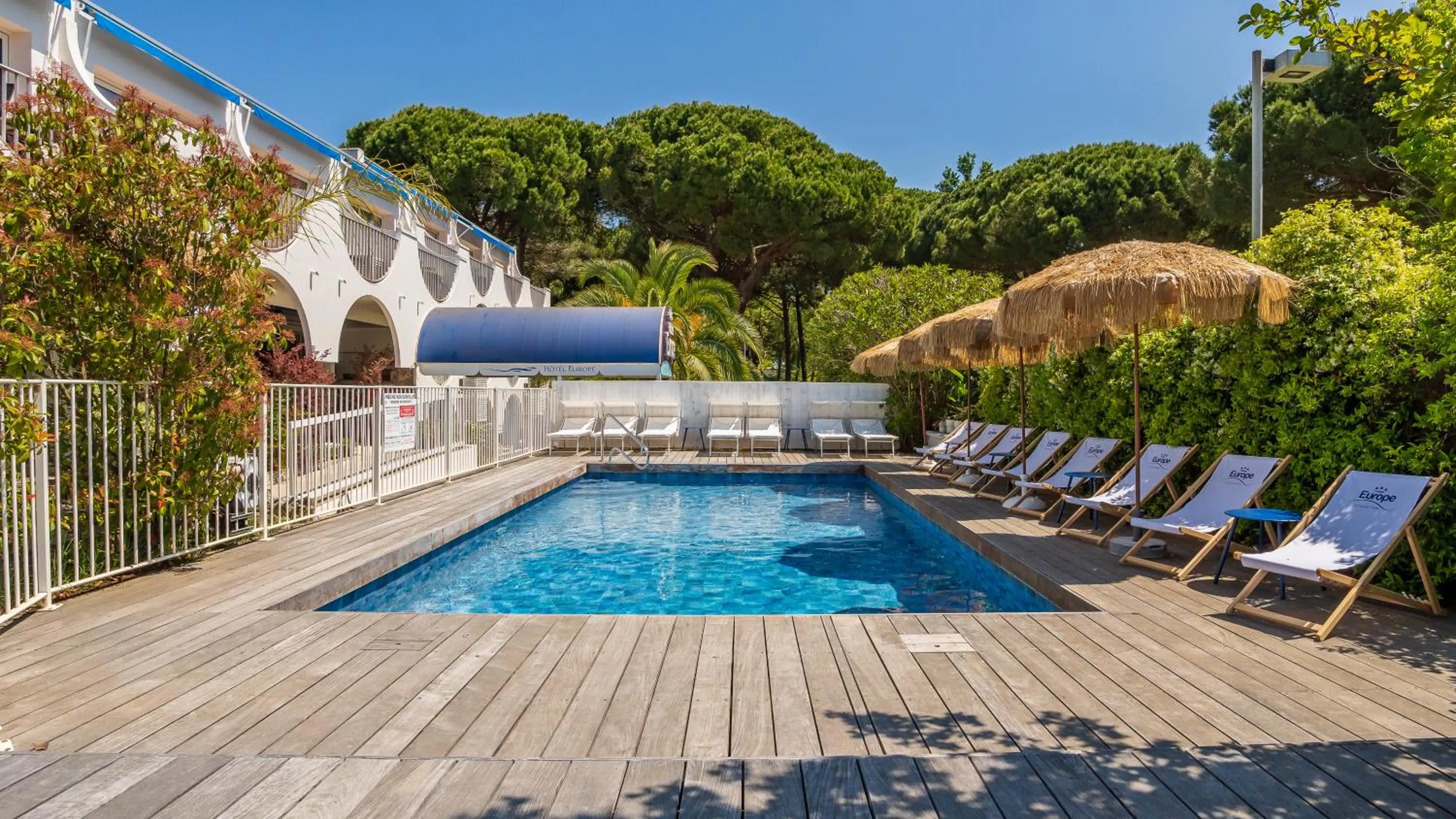Swimming pool in Hotel Europe