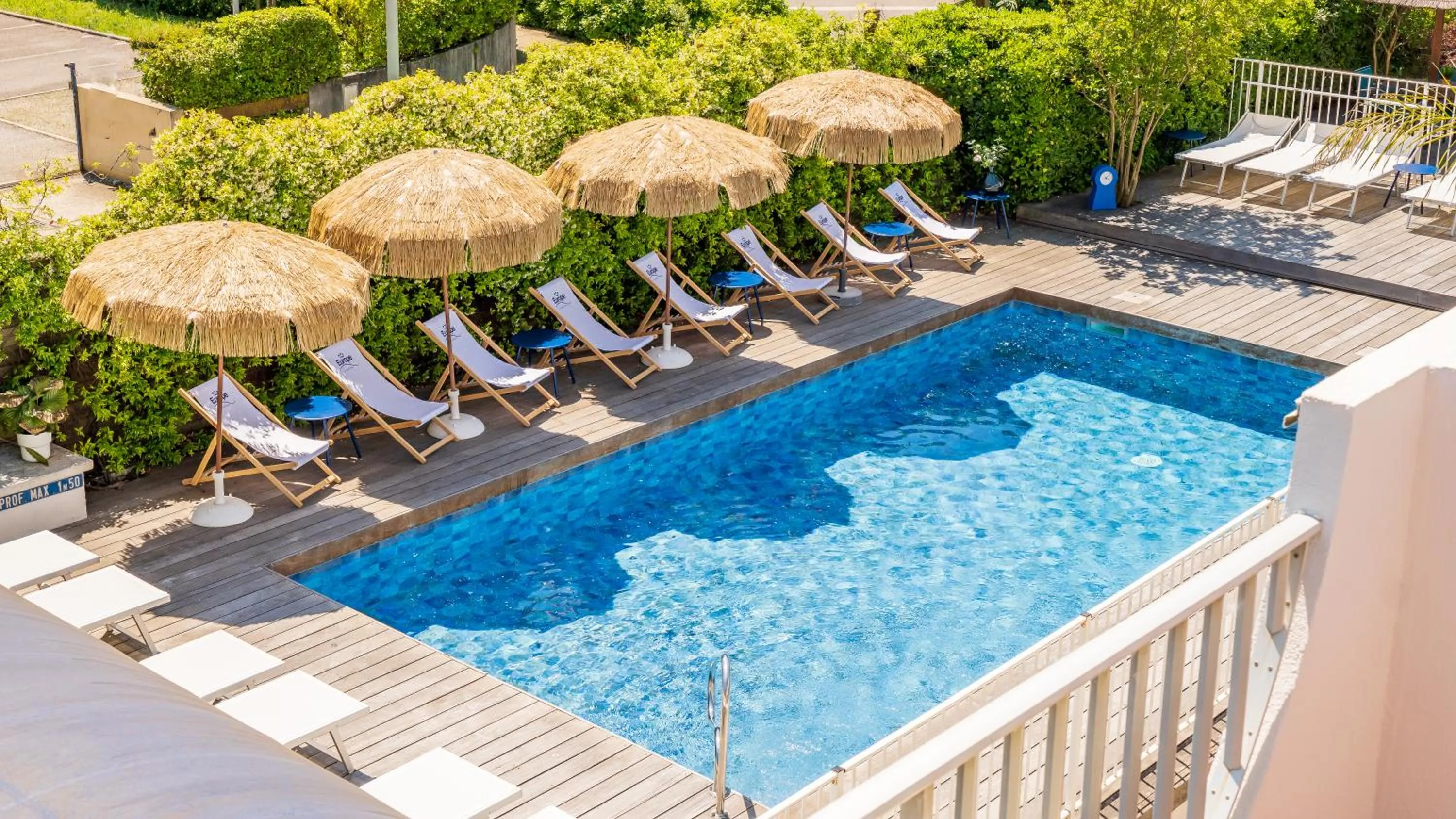 Pool view in Hotel Europe