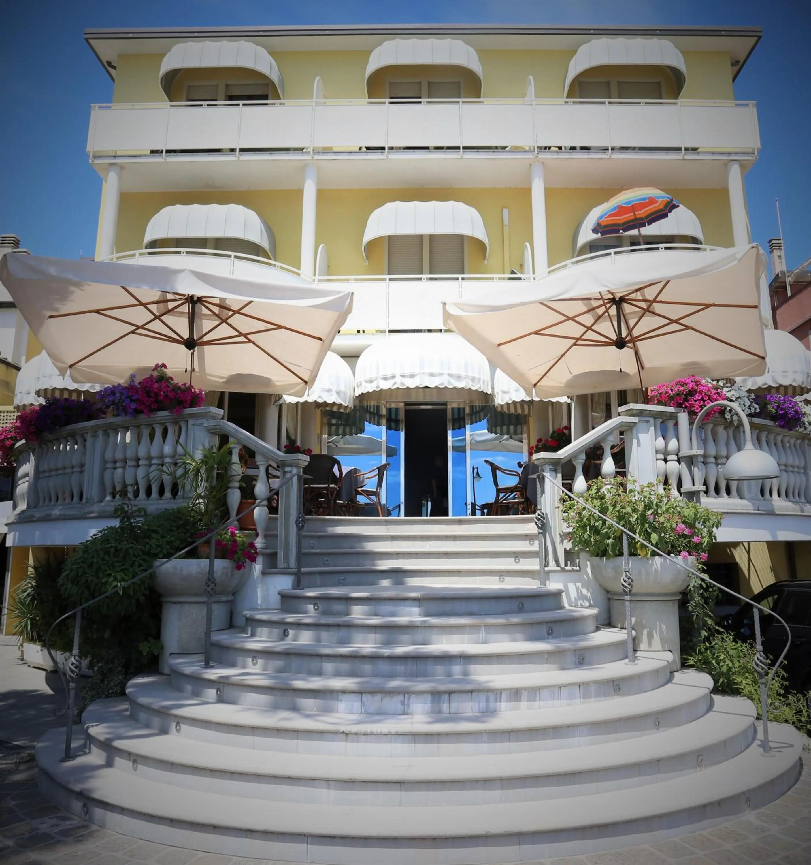 Property building in Hotel Le Lampare