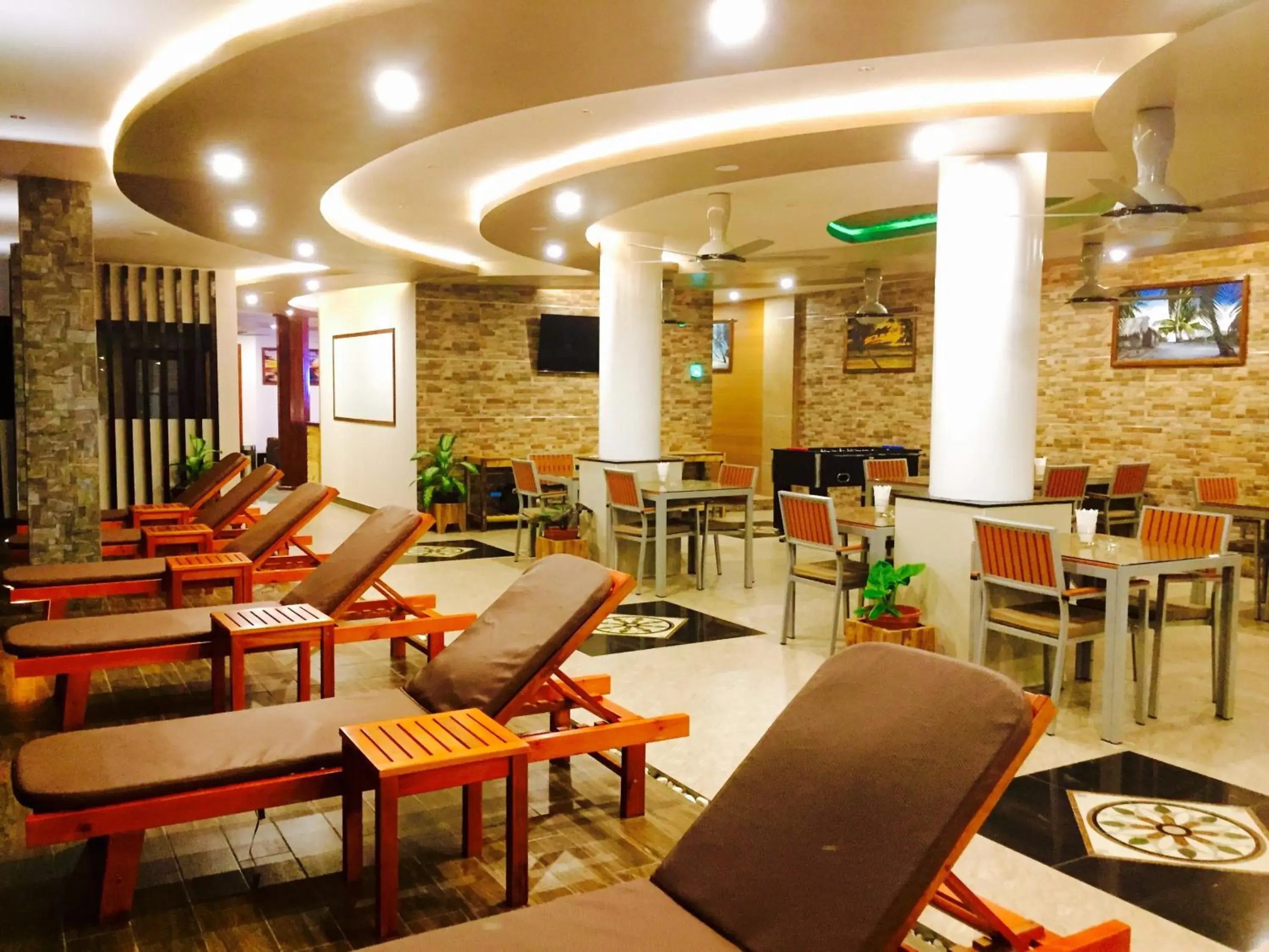 Restaurant/places to eat in Triton Beach Hotel & Spa Restaurant/places to eat in Triton Beach Hotel & Spa