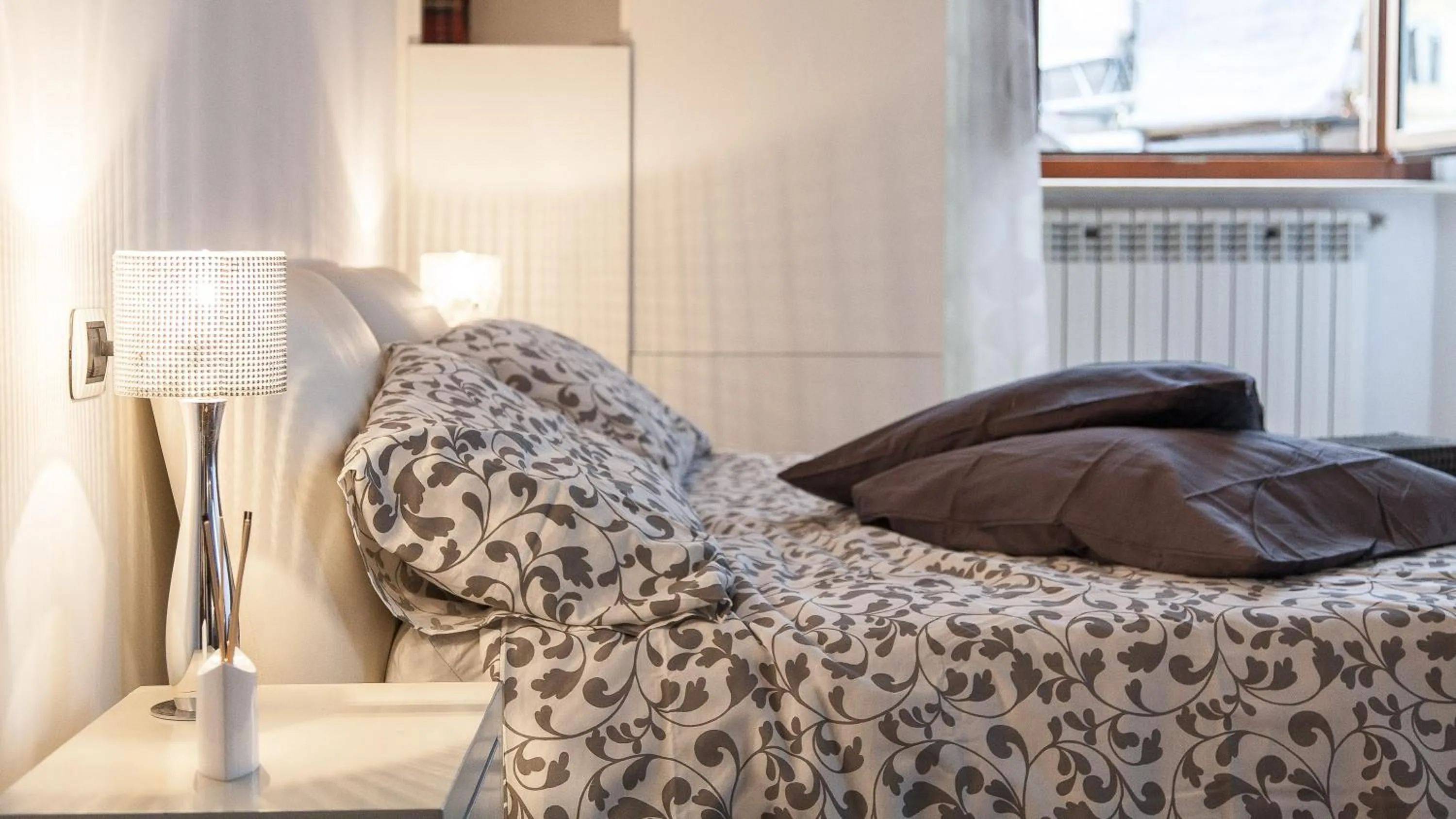 Bed in Rental in Rome Mial house