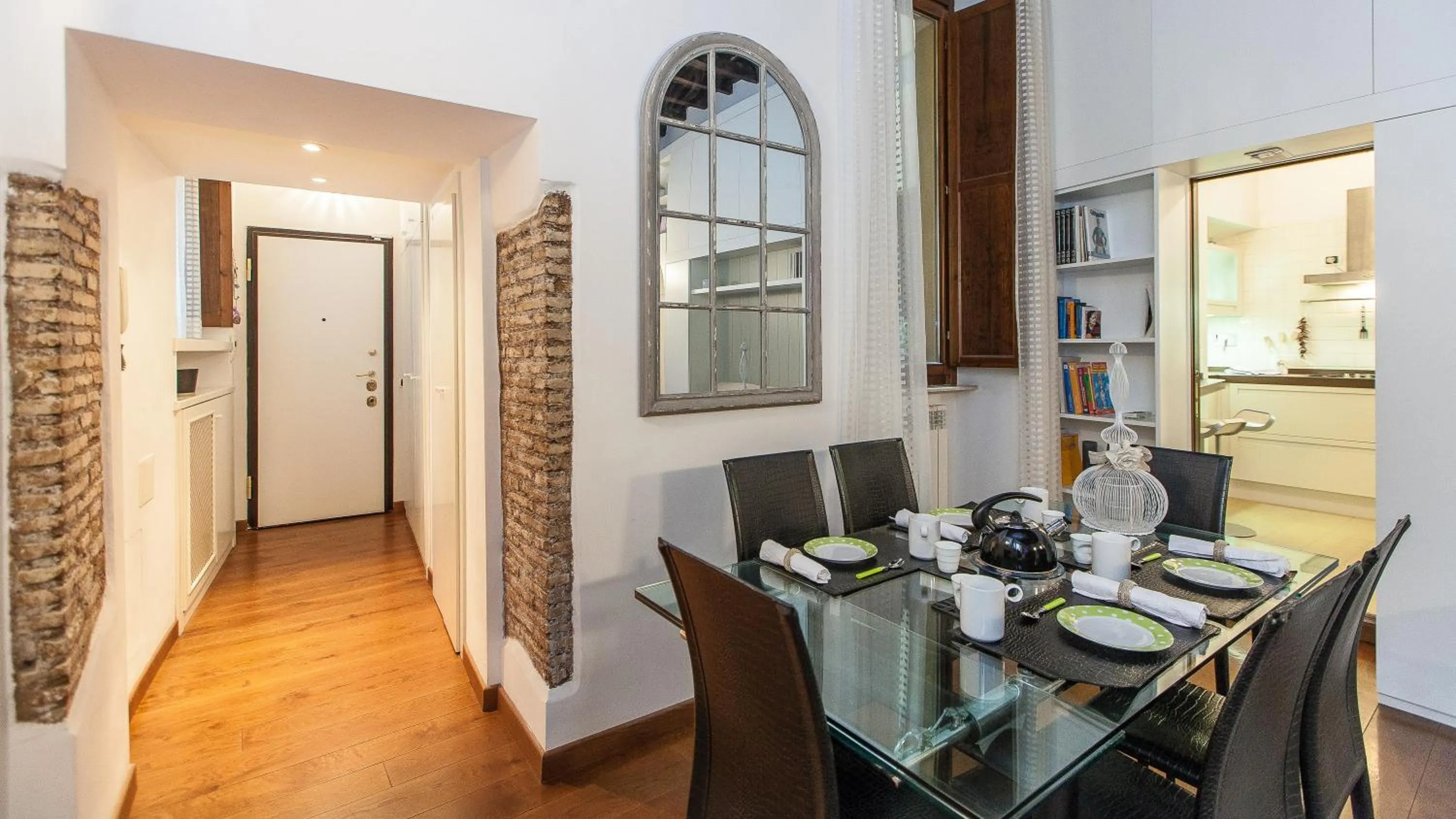 Dining area in Rental in Rome Mial house