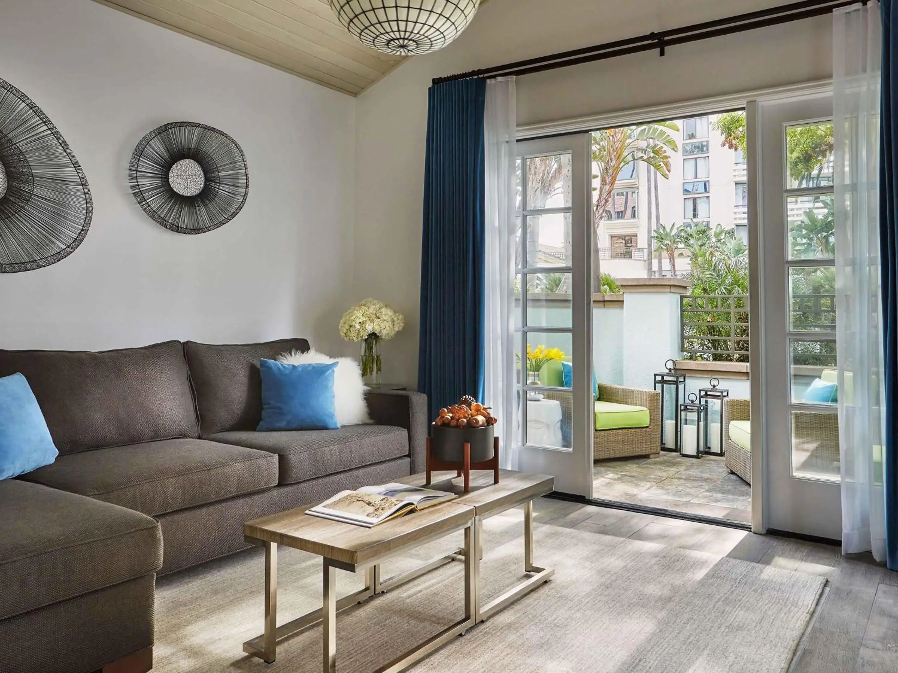 Bedroom in Fairmont Miramar Hotel & Bungalows Bedroom in Fairmont Miramar Hotel & Bungalows