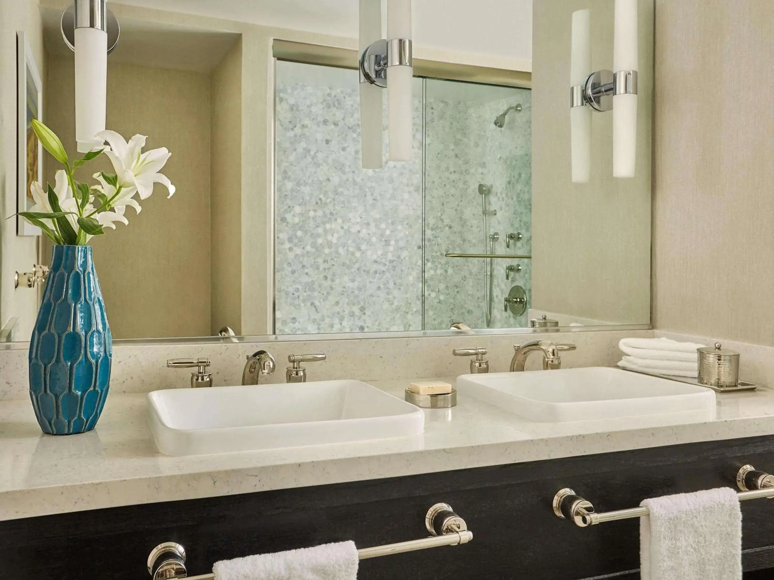 Signature Bungalow with 2 Double Beds in Fairmont Miramar Hotel & Bungalows Signature Bungalow with 2 Double Beds in Fairmont Miramar Hotel & Bungalows