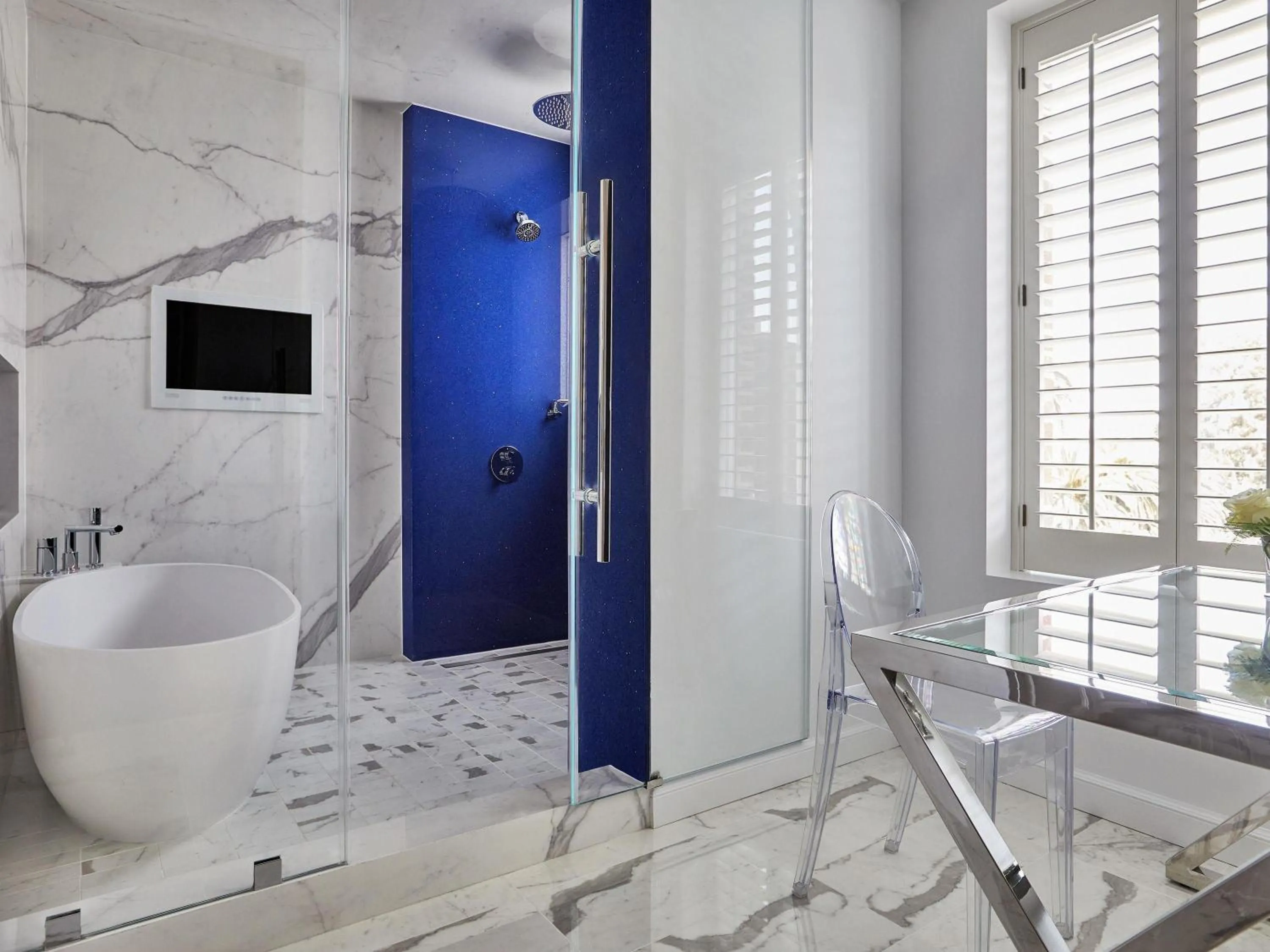 Bedroom in Fairmont Miramar Hotel & Bungalows